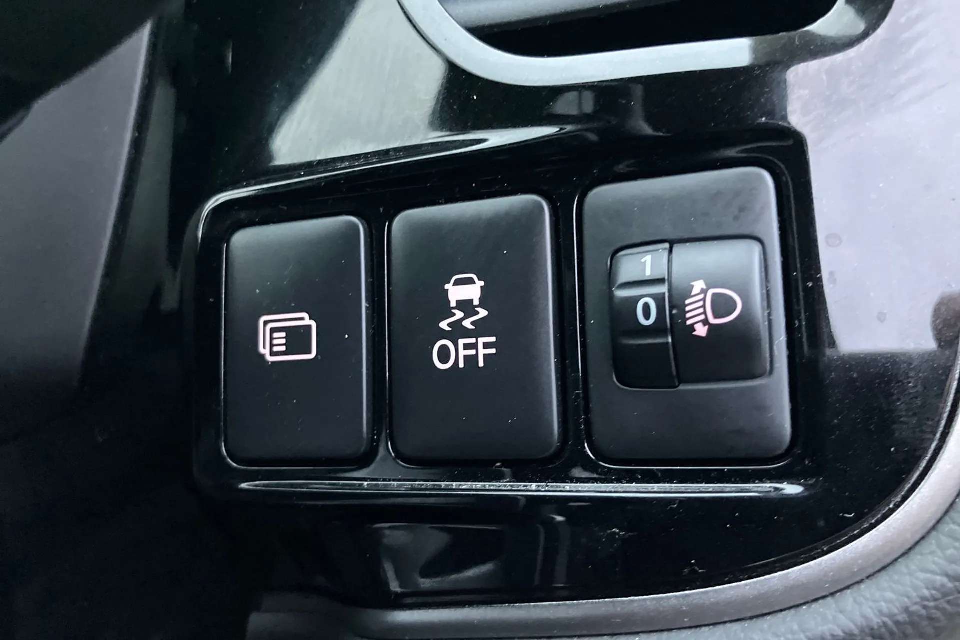 2020 MITSUBISHI OUTLANDER 2020 MITSUBISHI OUTLANDER