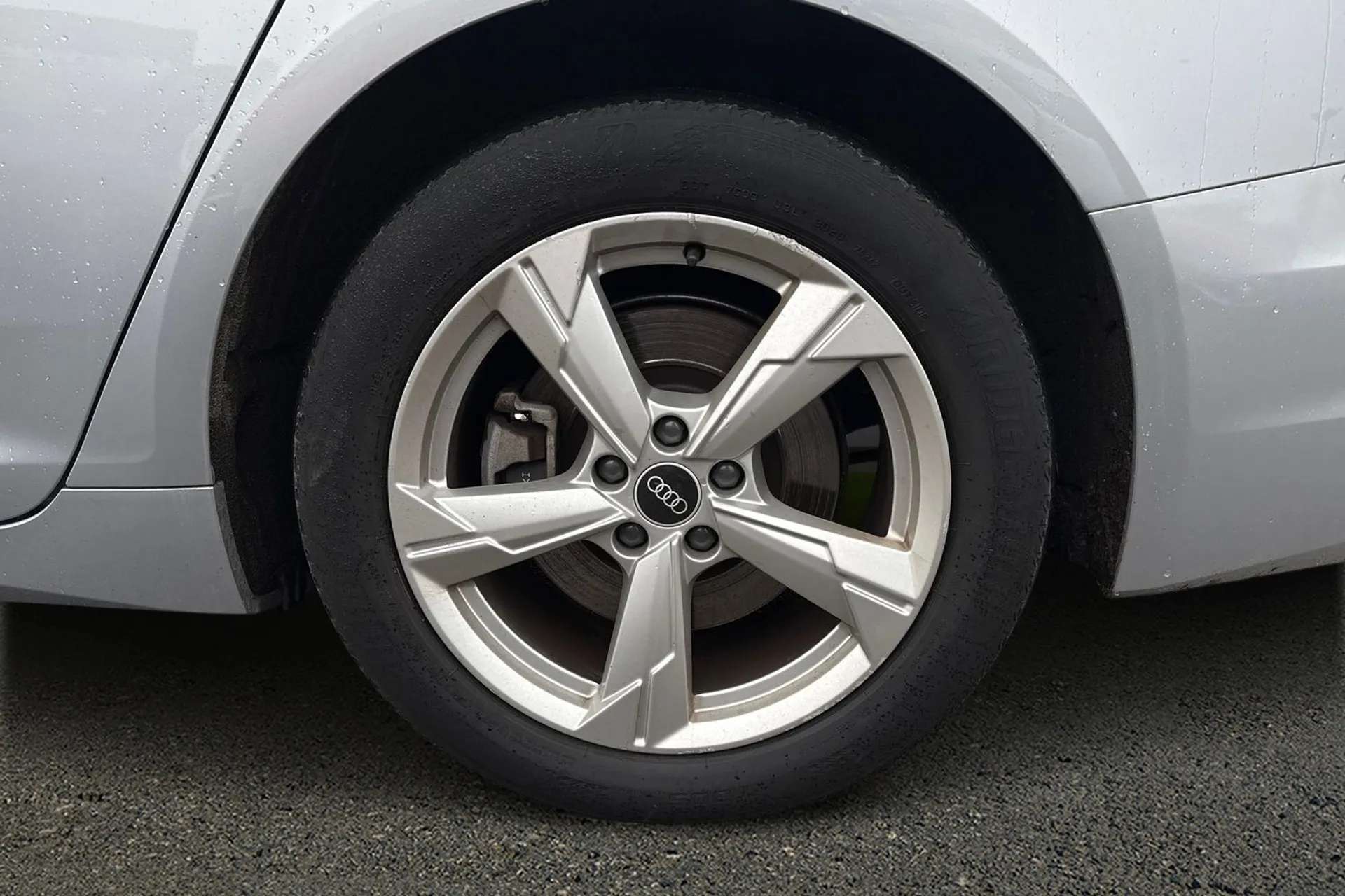 2021 AUDI A6 2021 AUDI A6