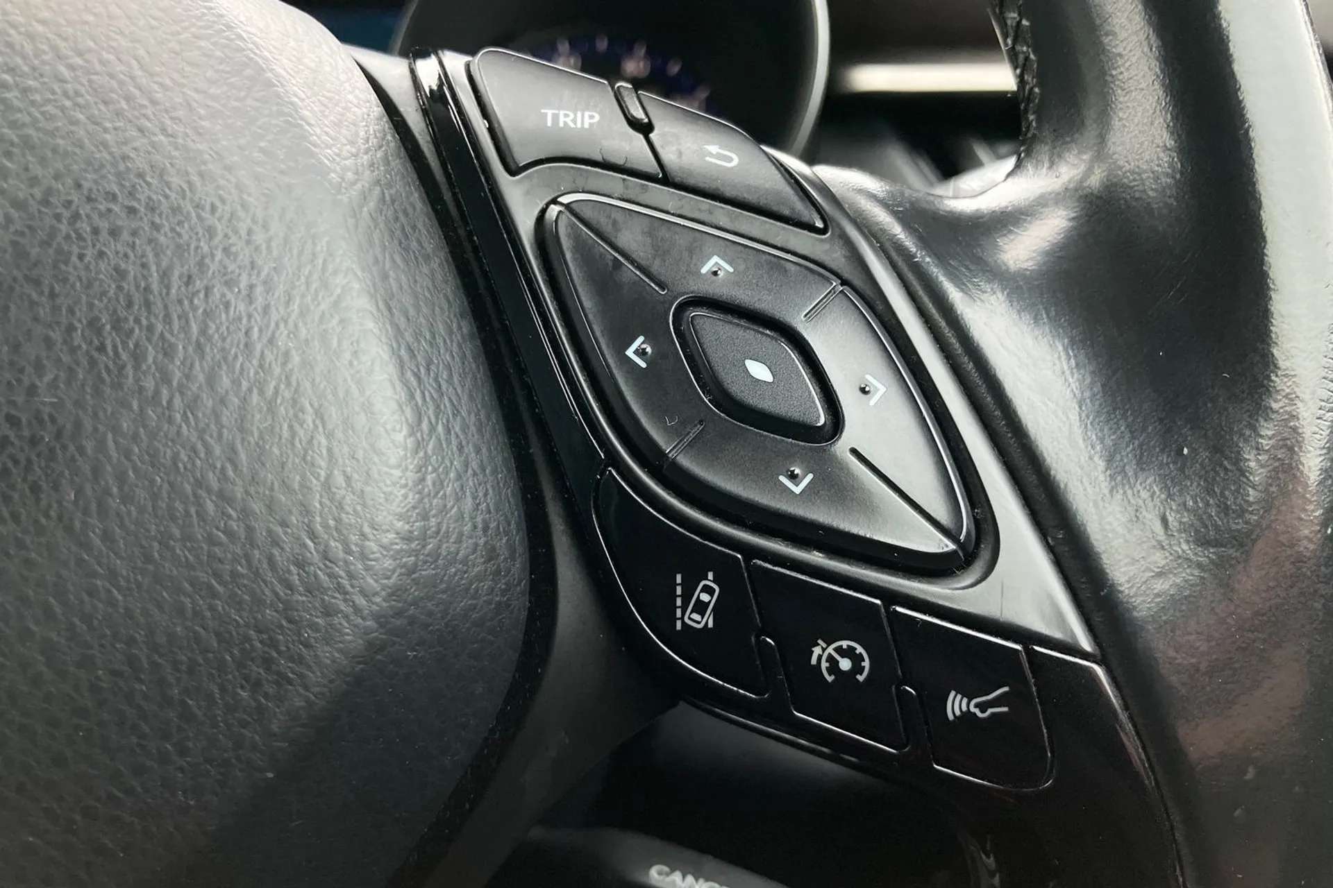 2018 TOYOTA C-HR 2018 TOYOTA C-HR