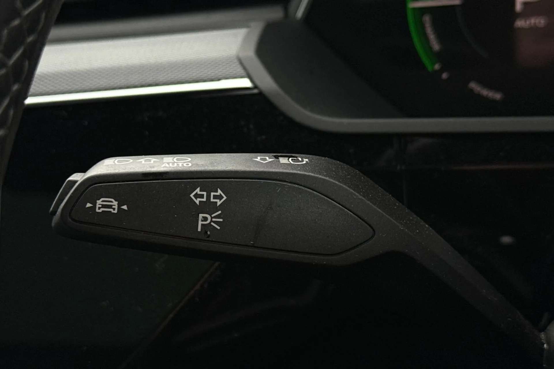 2023 AUDI Q8 2023 AUDI Q8