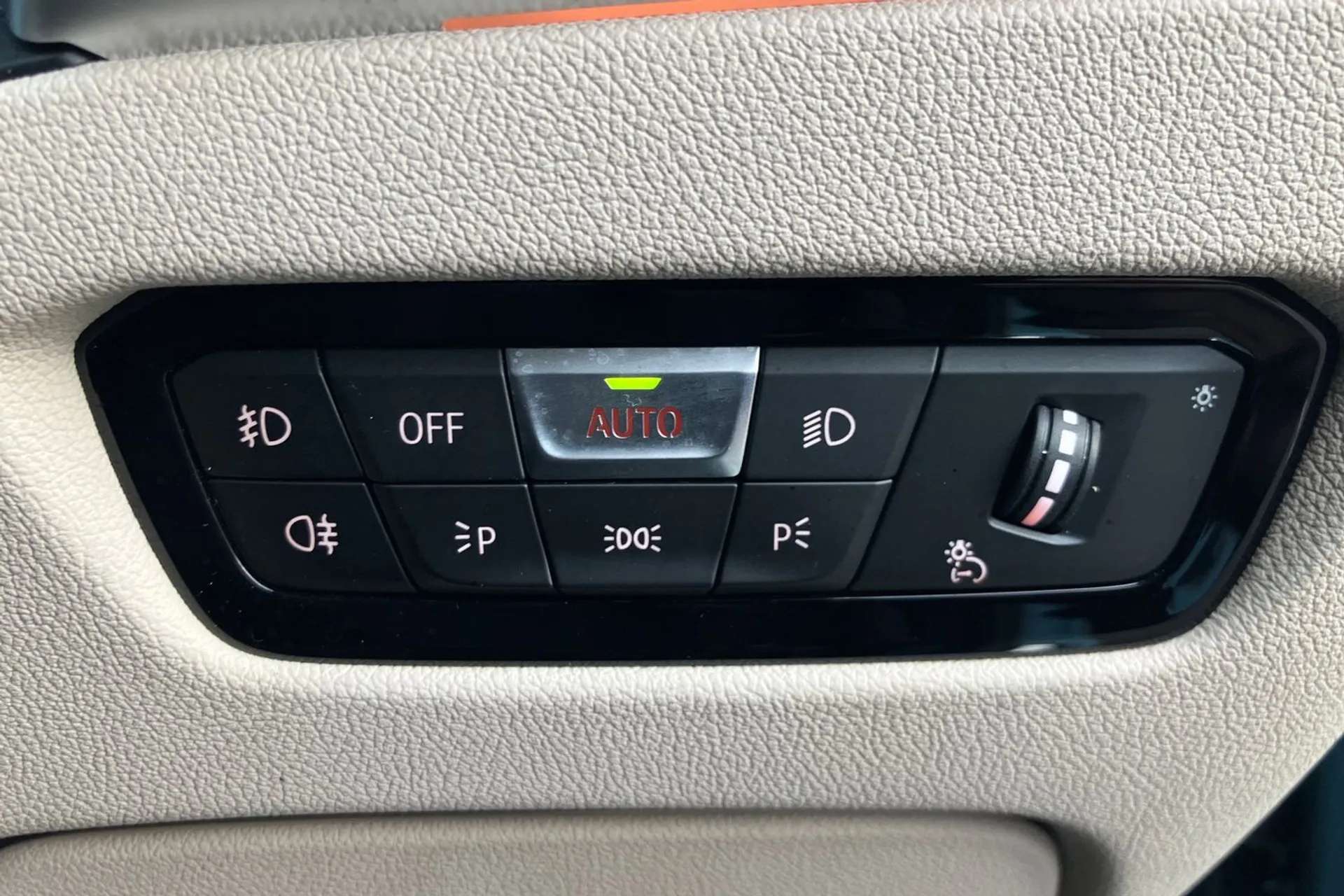 2019 BMW 3 SERIES 2019 BMW 3 SERIES