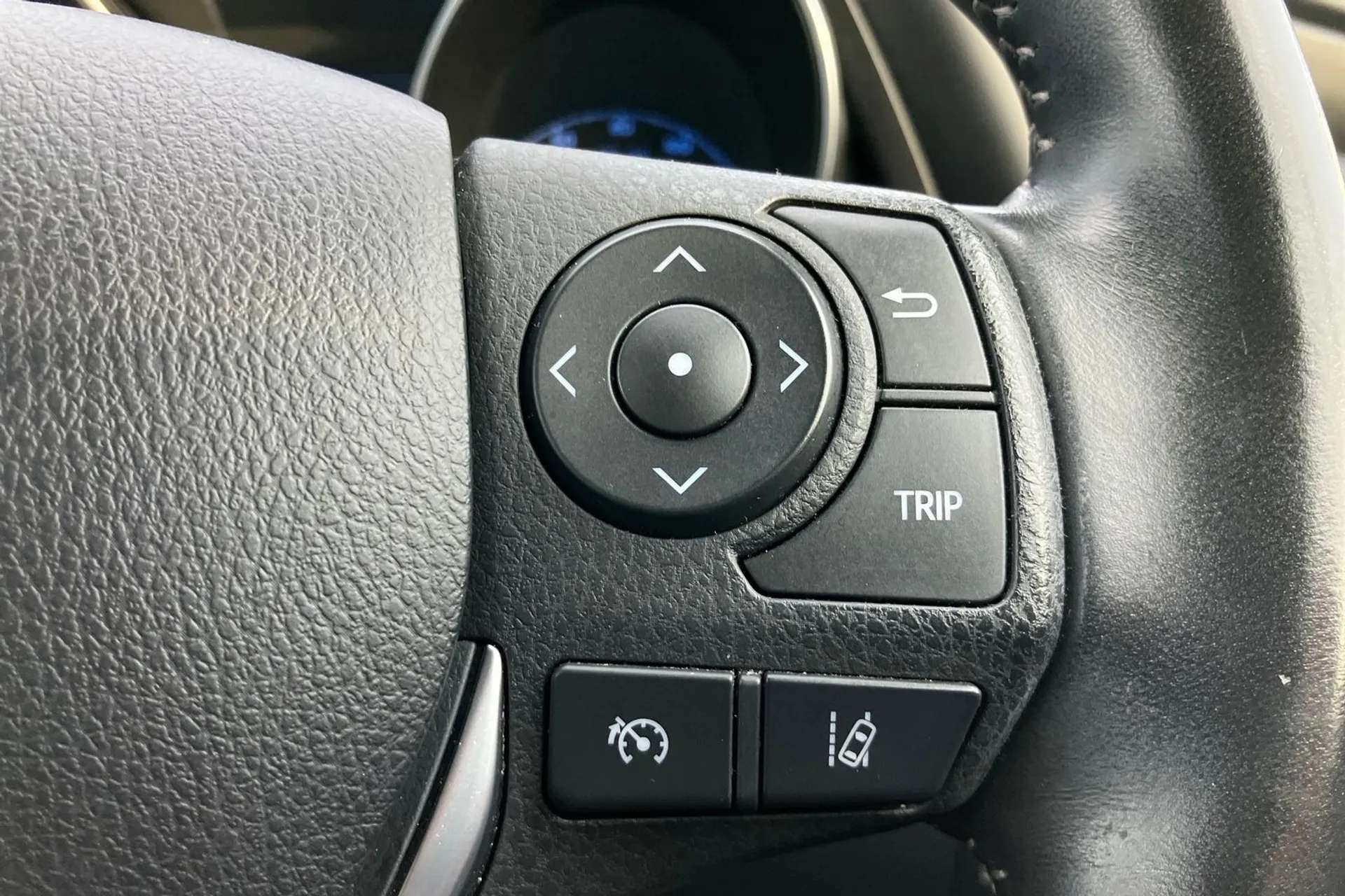 2017 TOYOTA AURIS 2017 TOYOTA AURIS