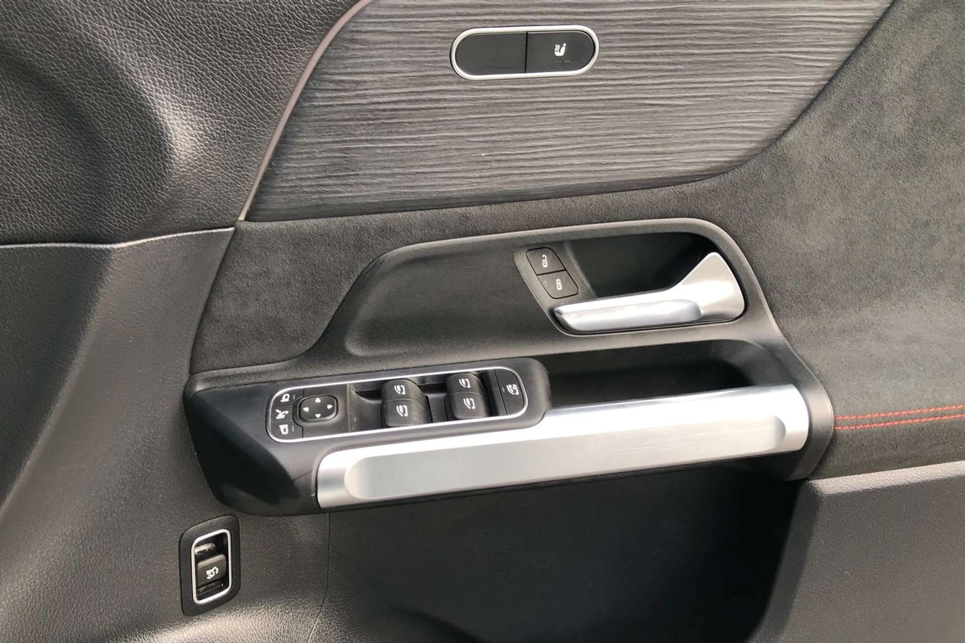 2023 MERCEDES-BENZ EQB 2023 MERCEDES-BENZ EQB