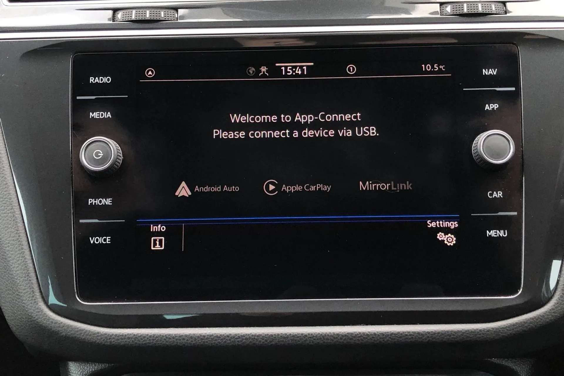 2021 VOLKSWAGEN TIGUAN 2021 VOLKSWAGEN TIGUAN