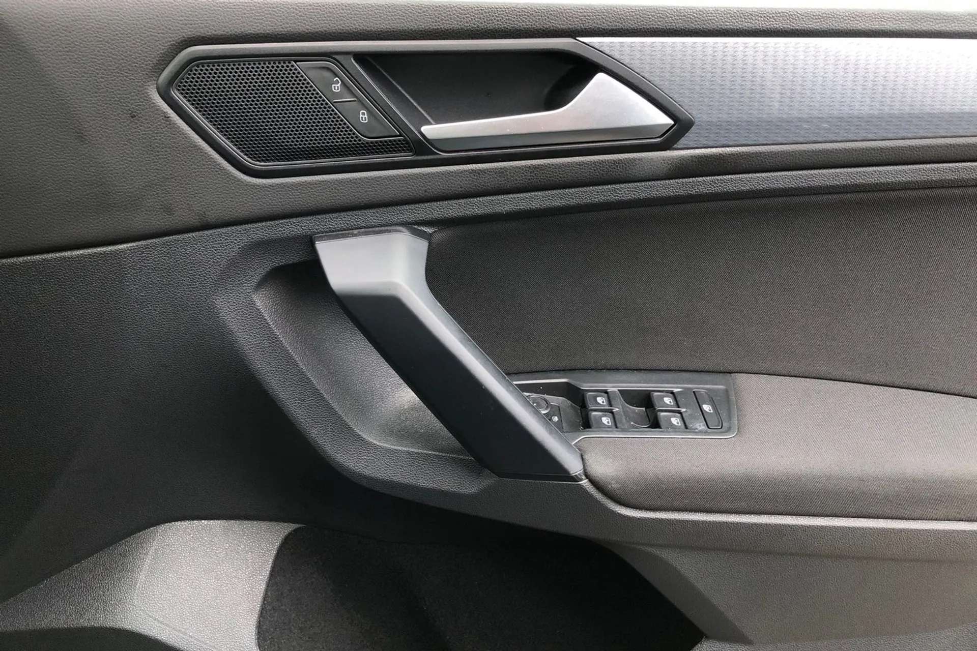 2021 VOLKSWAGEN TIGUAN 2021 VOLKSWAGEN TIGUAN