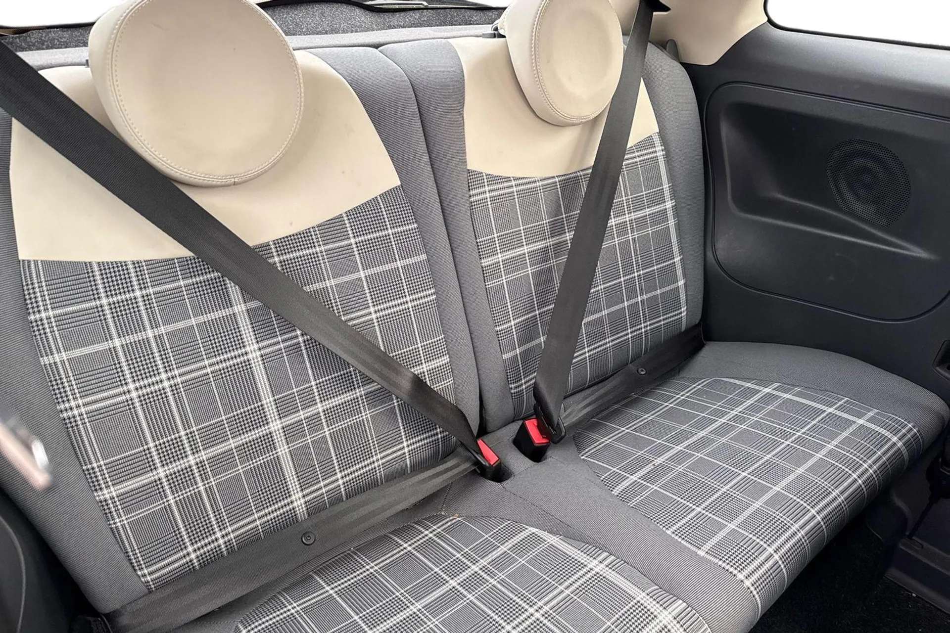 2017 FIAT 500 2017 FIAT 500