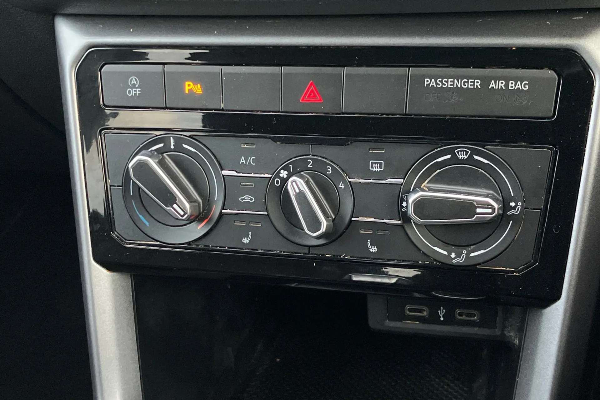 2021 VOLKSWAGEN T-CROSS 2021 VOLKSWAGEN T-CROSS