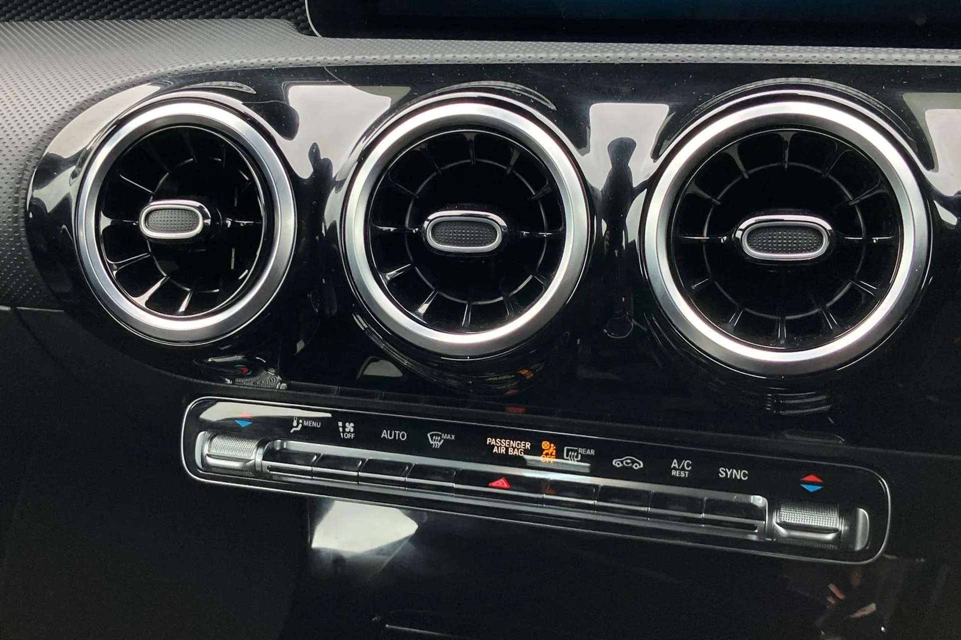 2020 MERCEDES-BENZ A CLASS 2020 MERCEDES-BENZ A CLASS