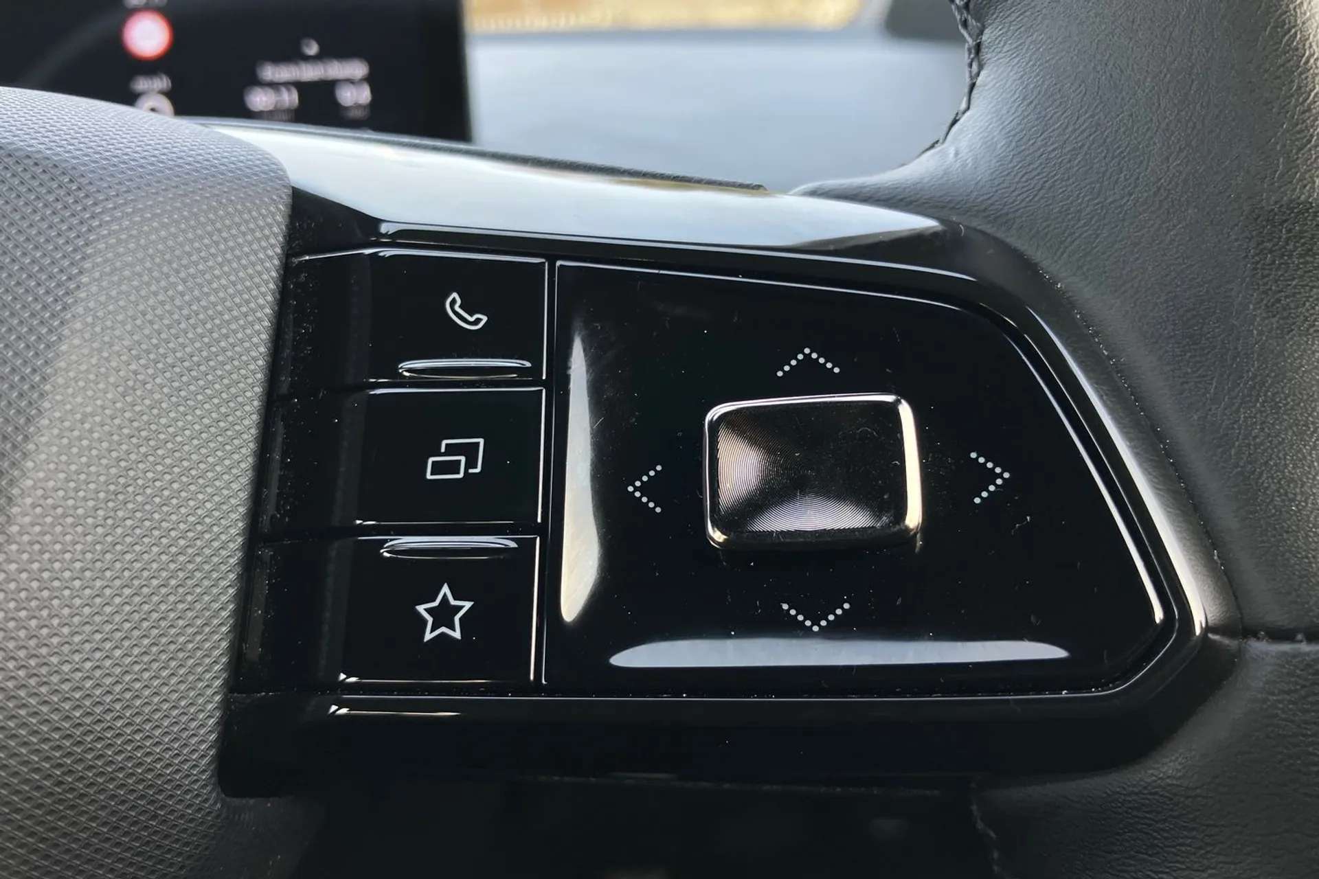 2024 MG MOTOR UK MG4 2024 MG MOTOR UK MG4