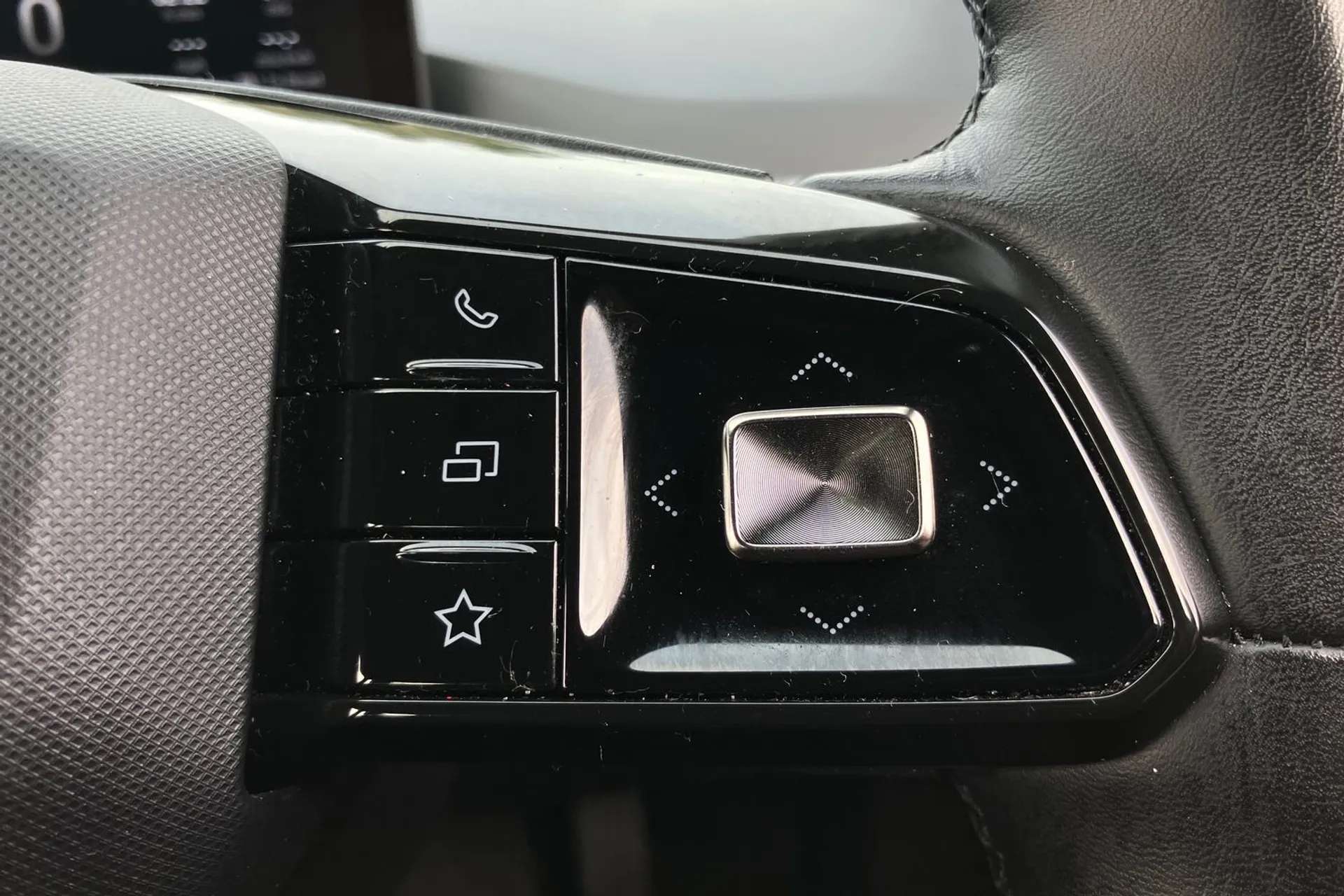 2023 MG MOTOR UK MG4 2023 MG MOTOR UK MG4