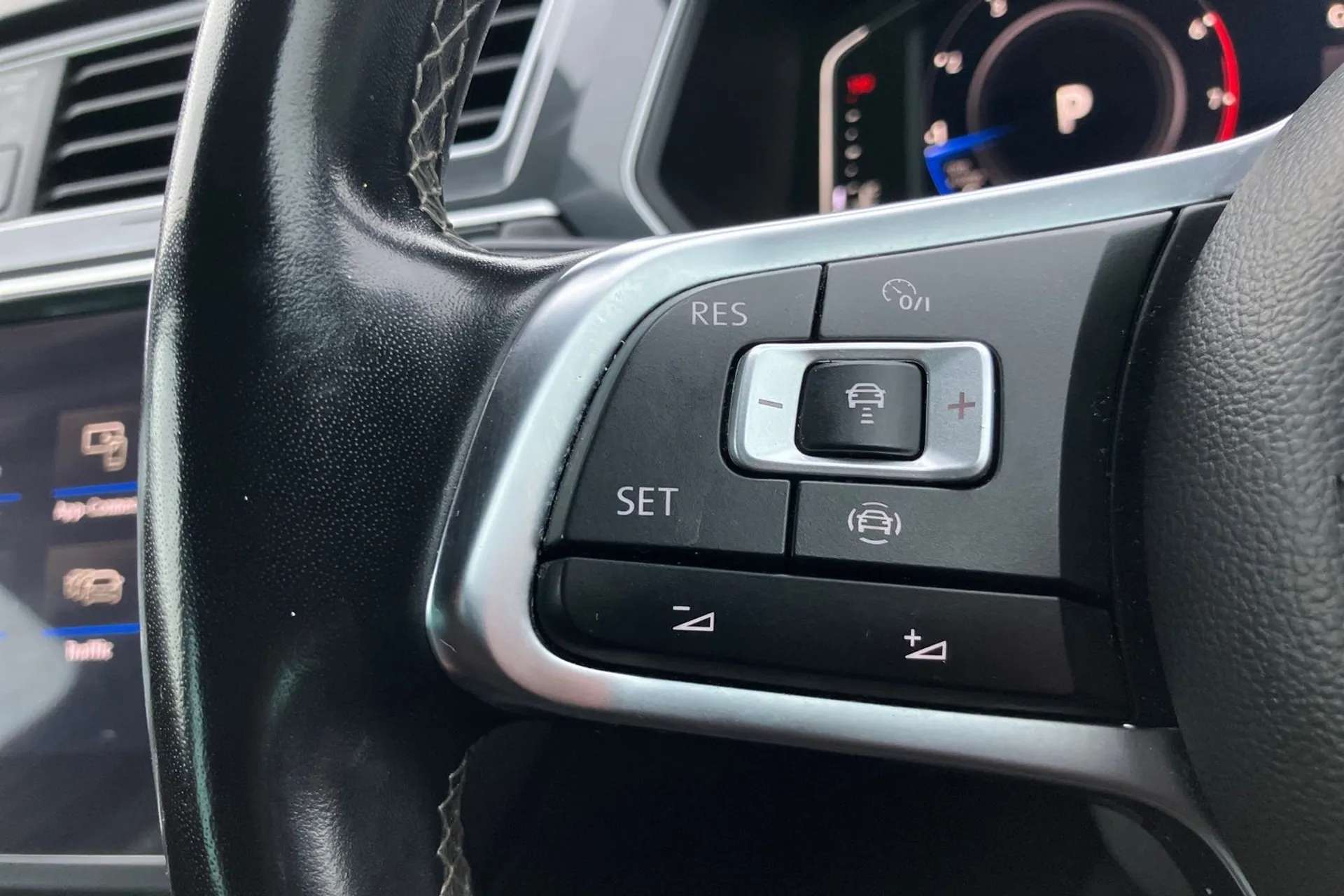 2020 VOLKSWAGEN TIGUAN 2020 VOLKSWAGEN TIGUAN