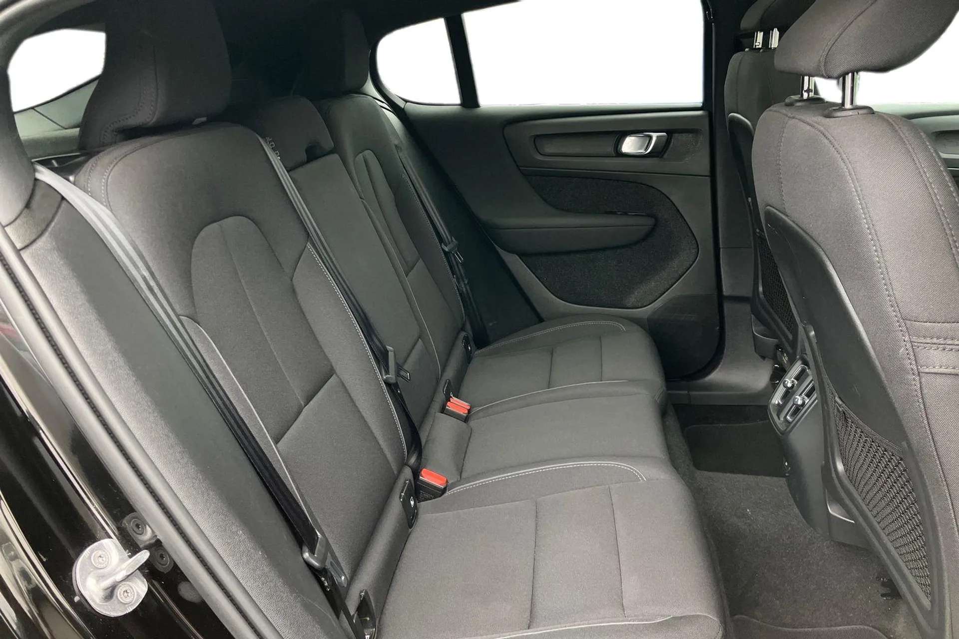 2022 VOLVO C40 2022 VOLVO C40