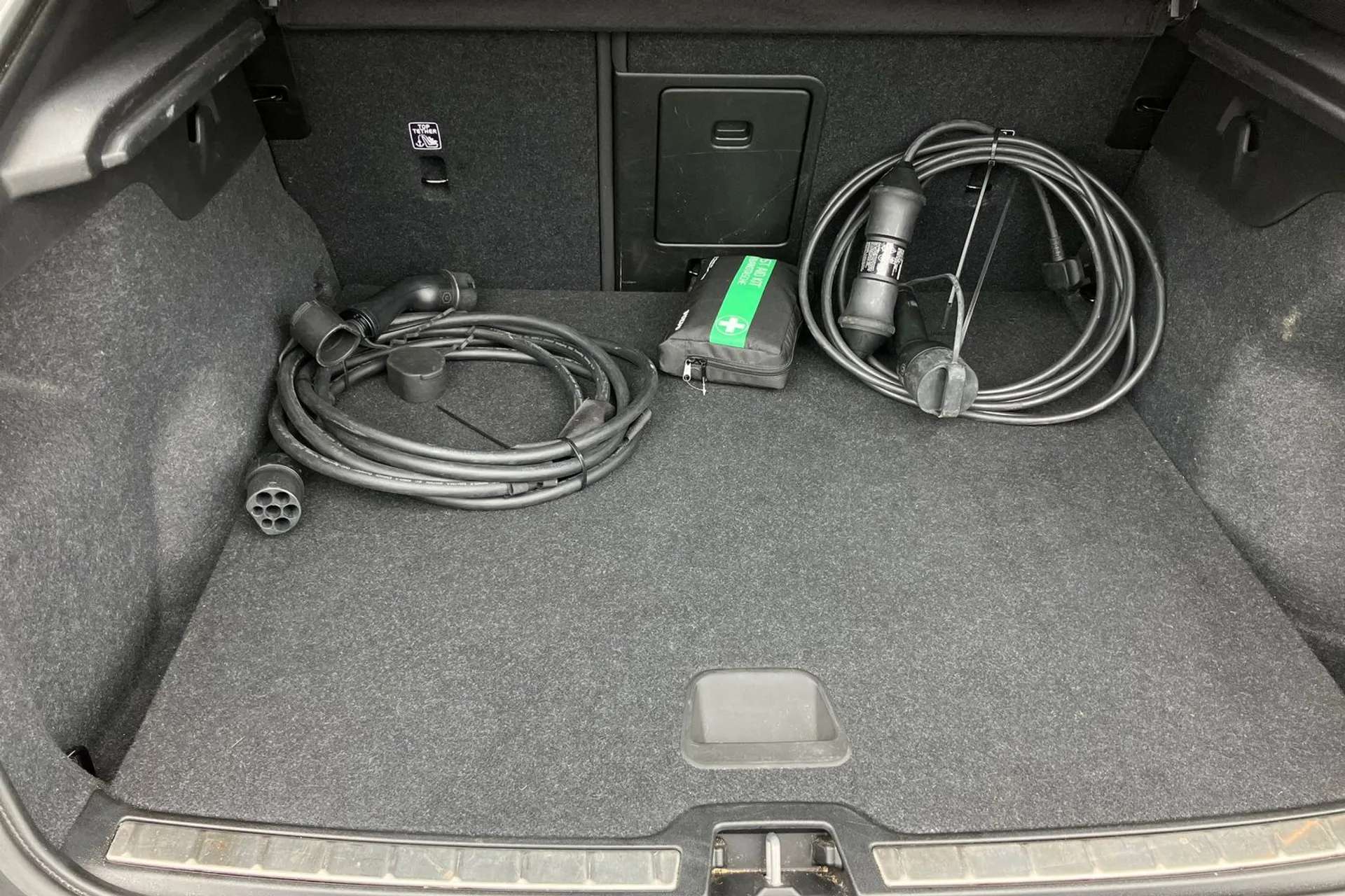 2022 VOLVO C40 2022 VOLVO C40