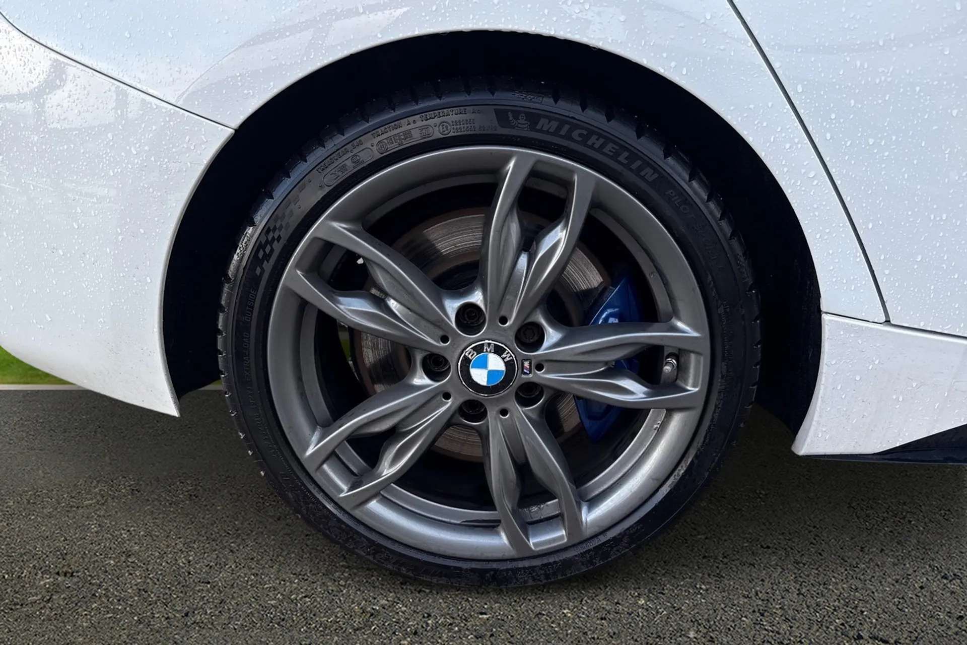 2017 BMW 1 SERIES 2017 BMW 1 SERIES