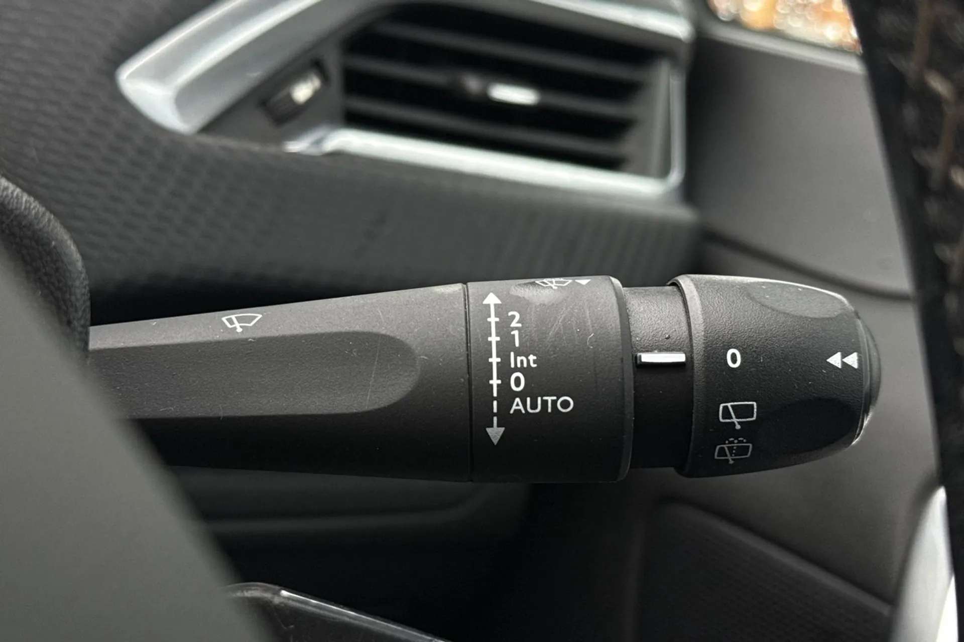 2019 PEUGEOT 2008 2019 PEUGEOT 2008