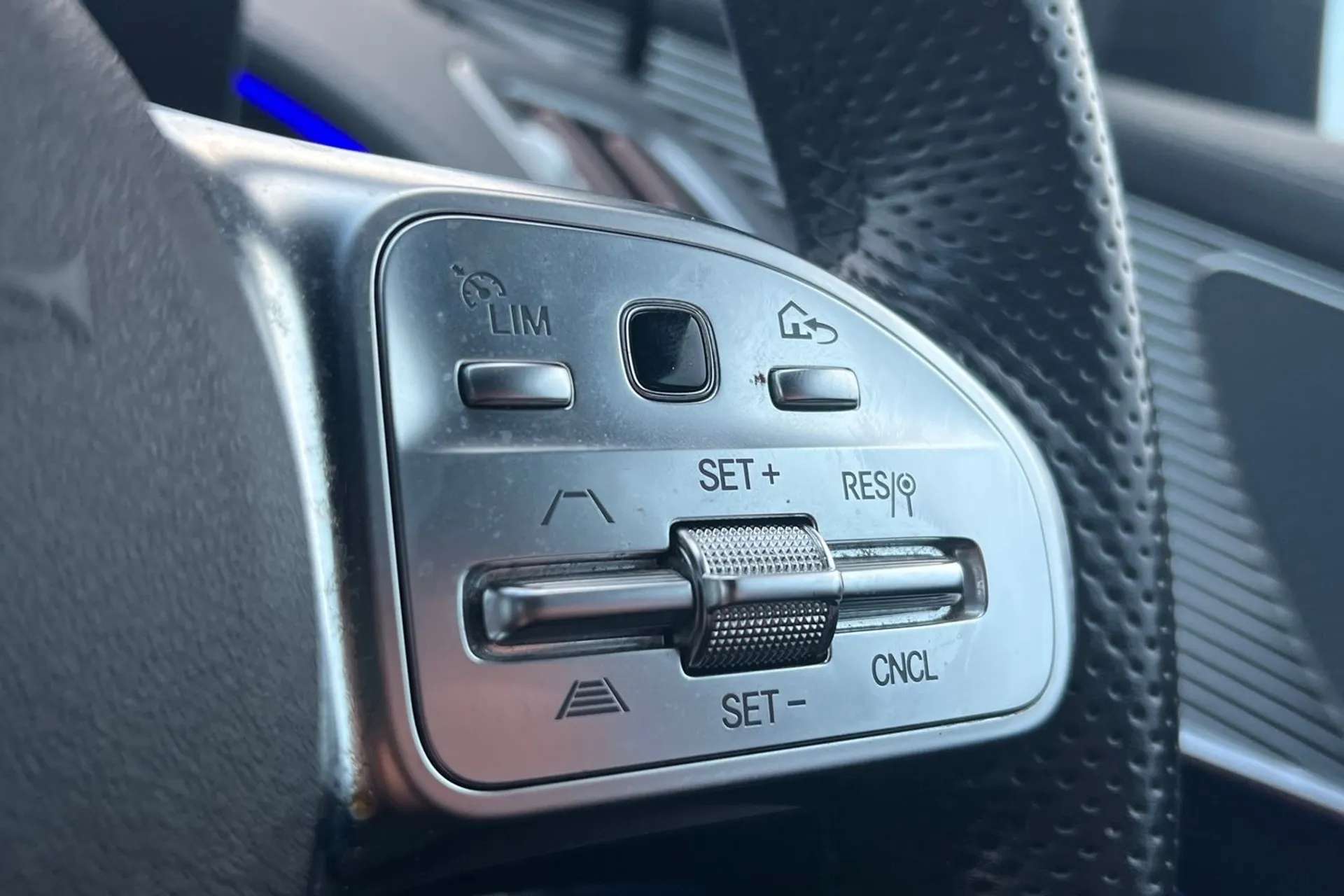 2021 MERCEDES-BENZ EQC 2021 MERCEDES-BENZ EQC