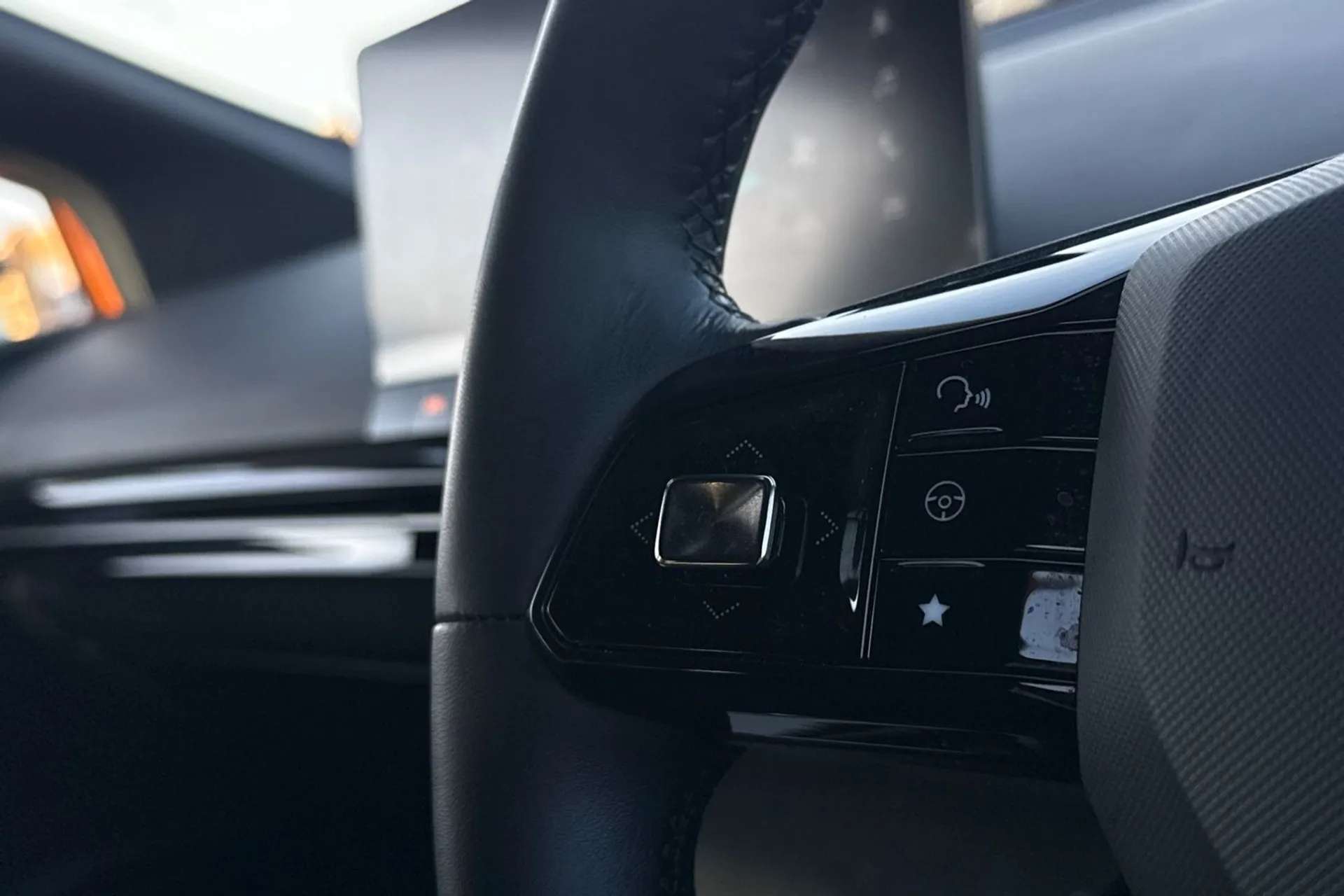 2024 MG MOTOR UK MG4 2024 MG MOTOR UK MG4