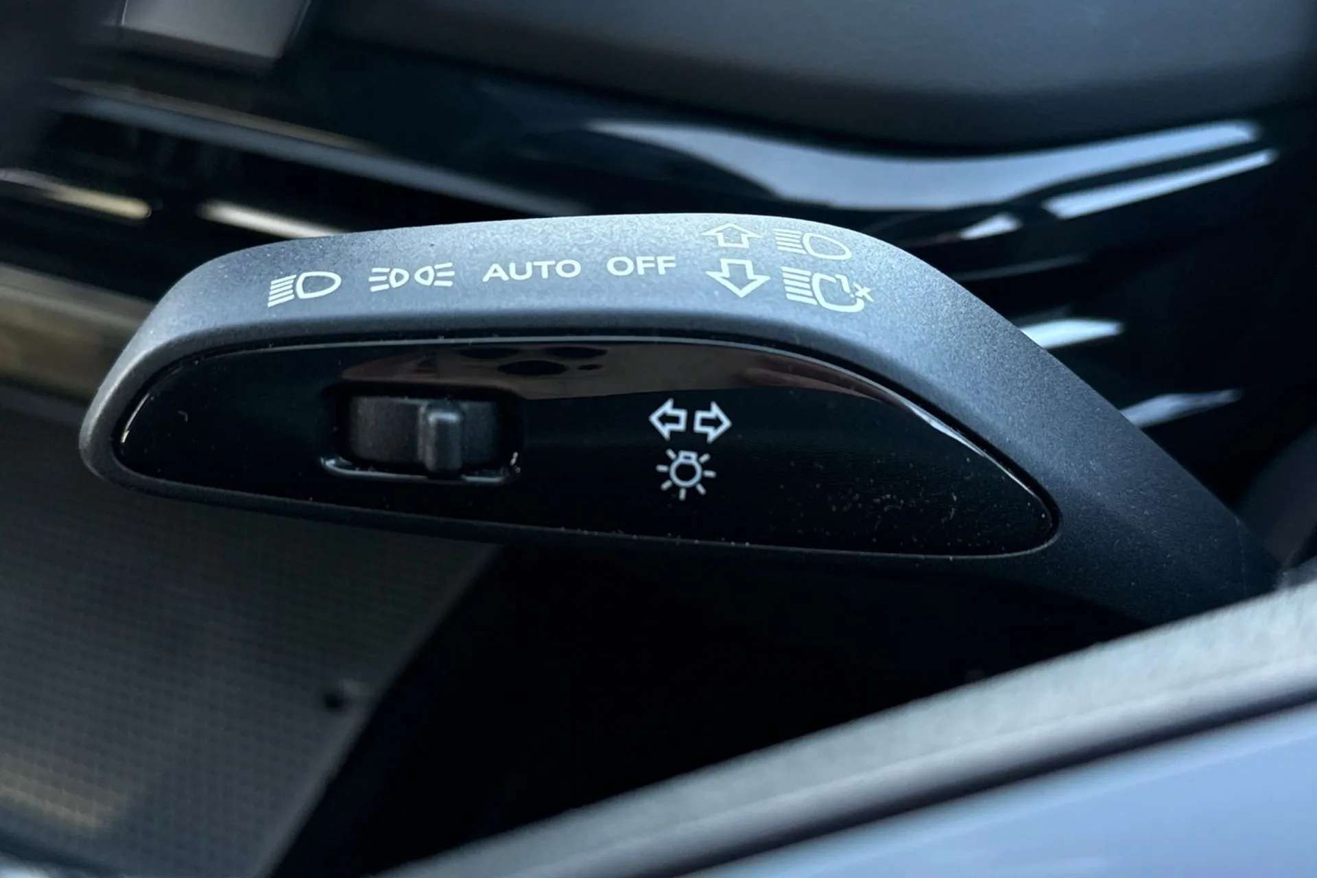 2024 MG MOTOR UK MG4 2024 MG MOTOR UK MG4