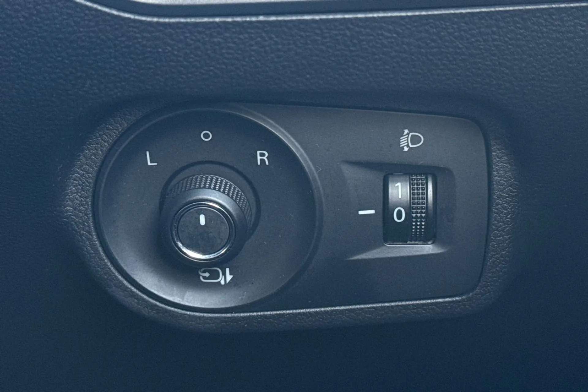 2024 MG MOTOR UK MG4 2024 MG MOTOR UK MG4