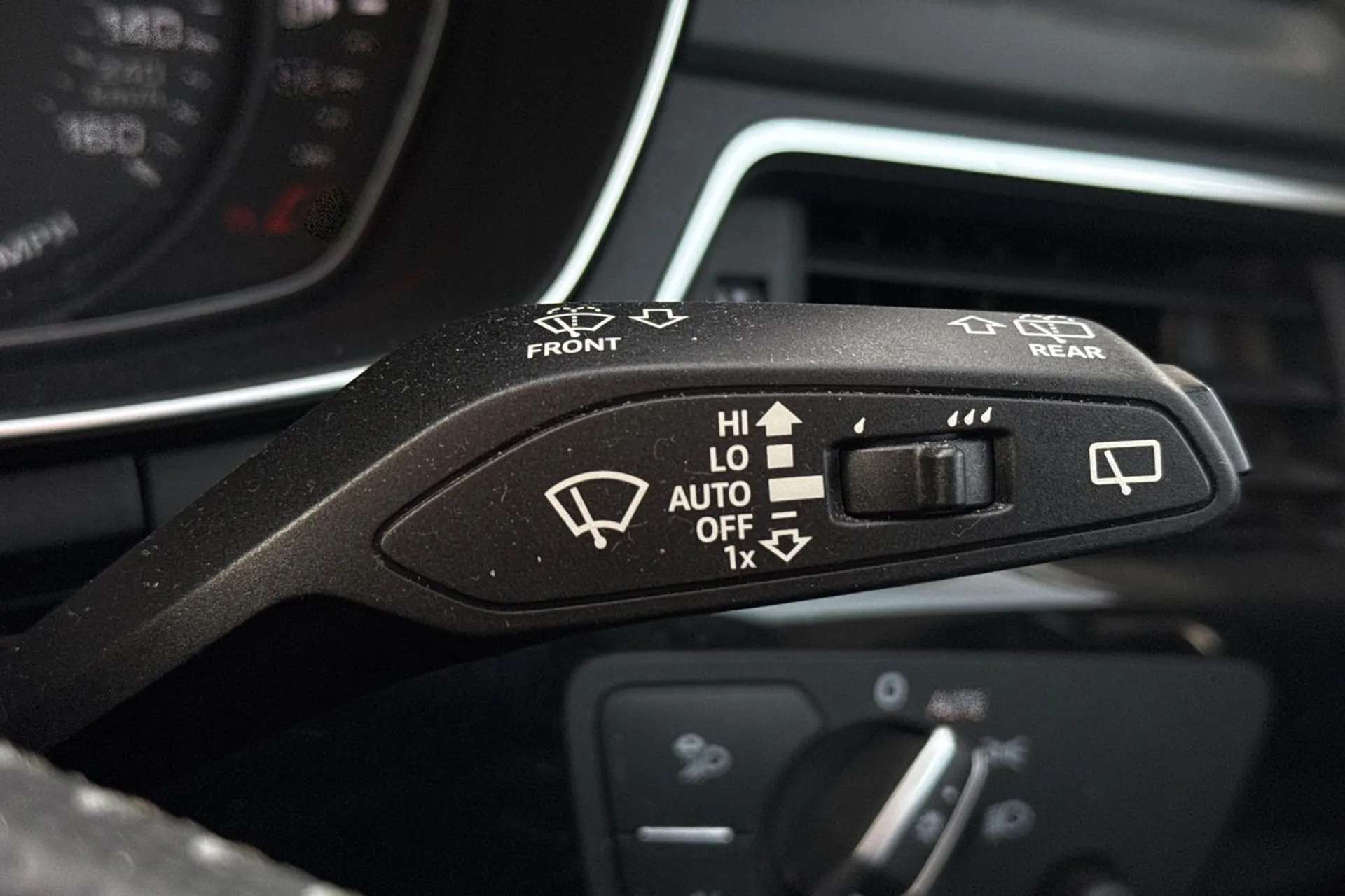 2018 AUDI A4 2018 AUDI A4