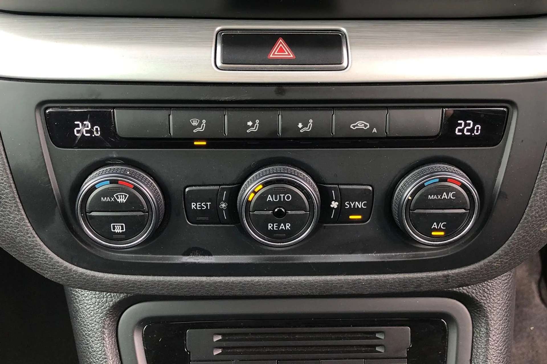 2020 VOLKSWAGEN SHARAN 2020 VOLKSWAGEN SHARAN