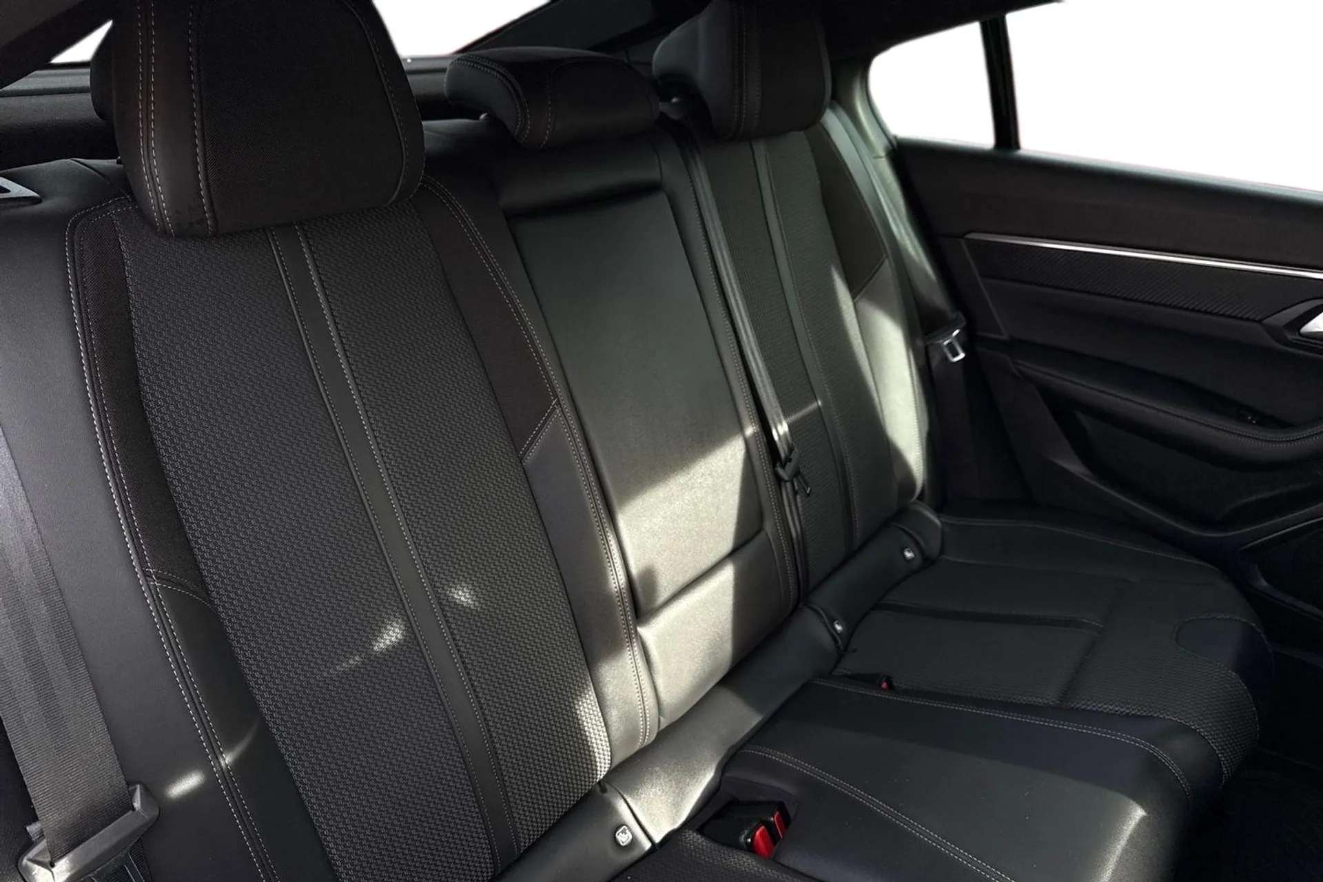 2021 PEUGEOT 508 2021 PEUGEOT 508