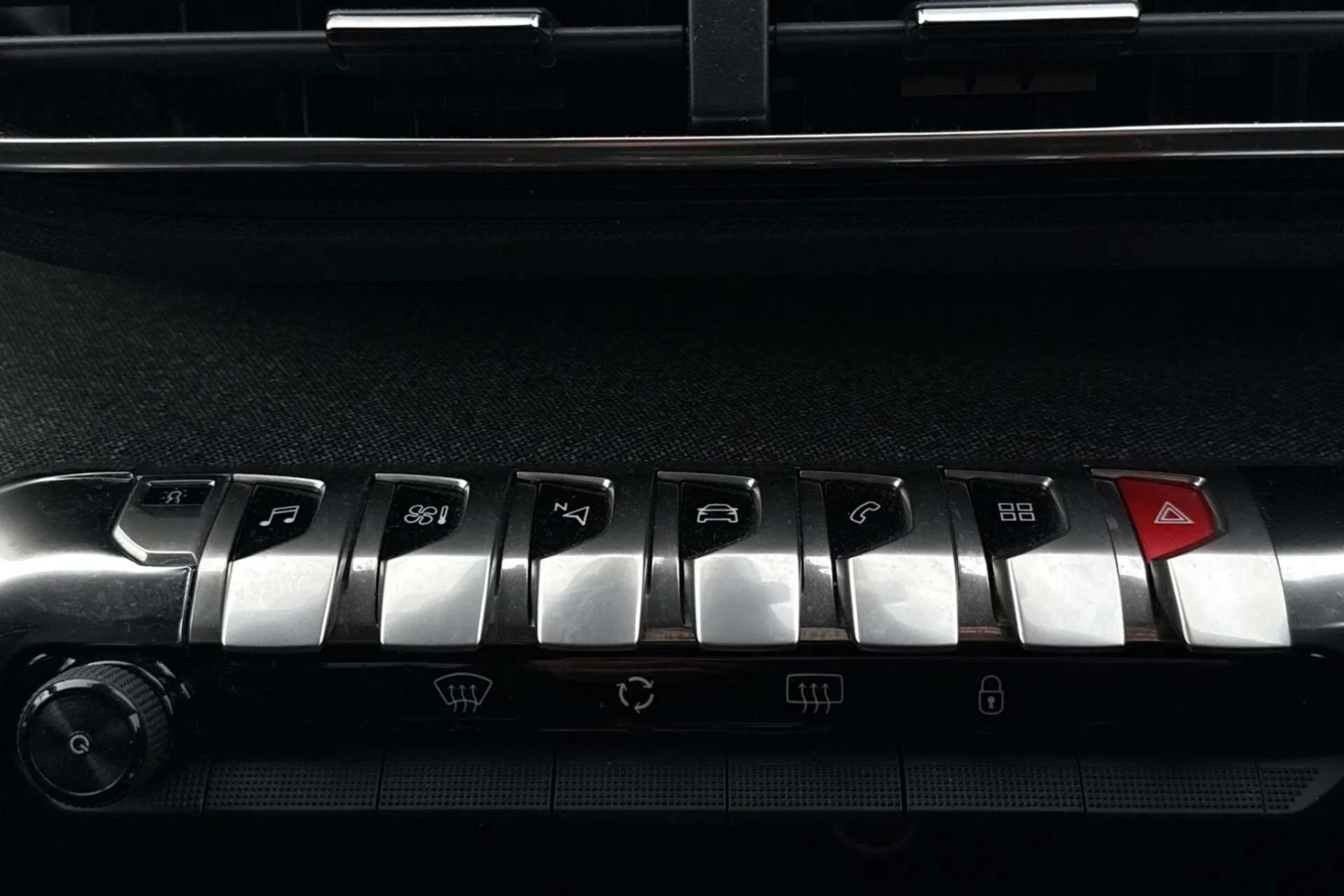 2018 PEUGEOT 5008 2018 PEUGEOT 5008