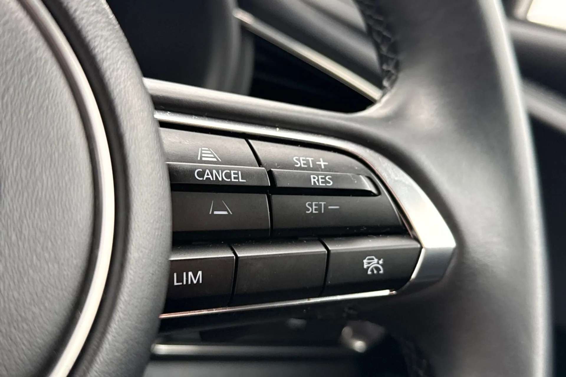 2023 MAZDA CX-30 2023 MAZDA CX-30