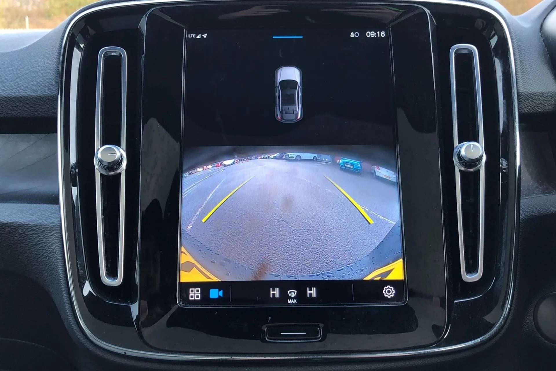 2022 VOLVO C40 2022 VOLVO C40