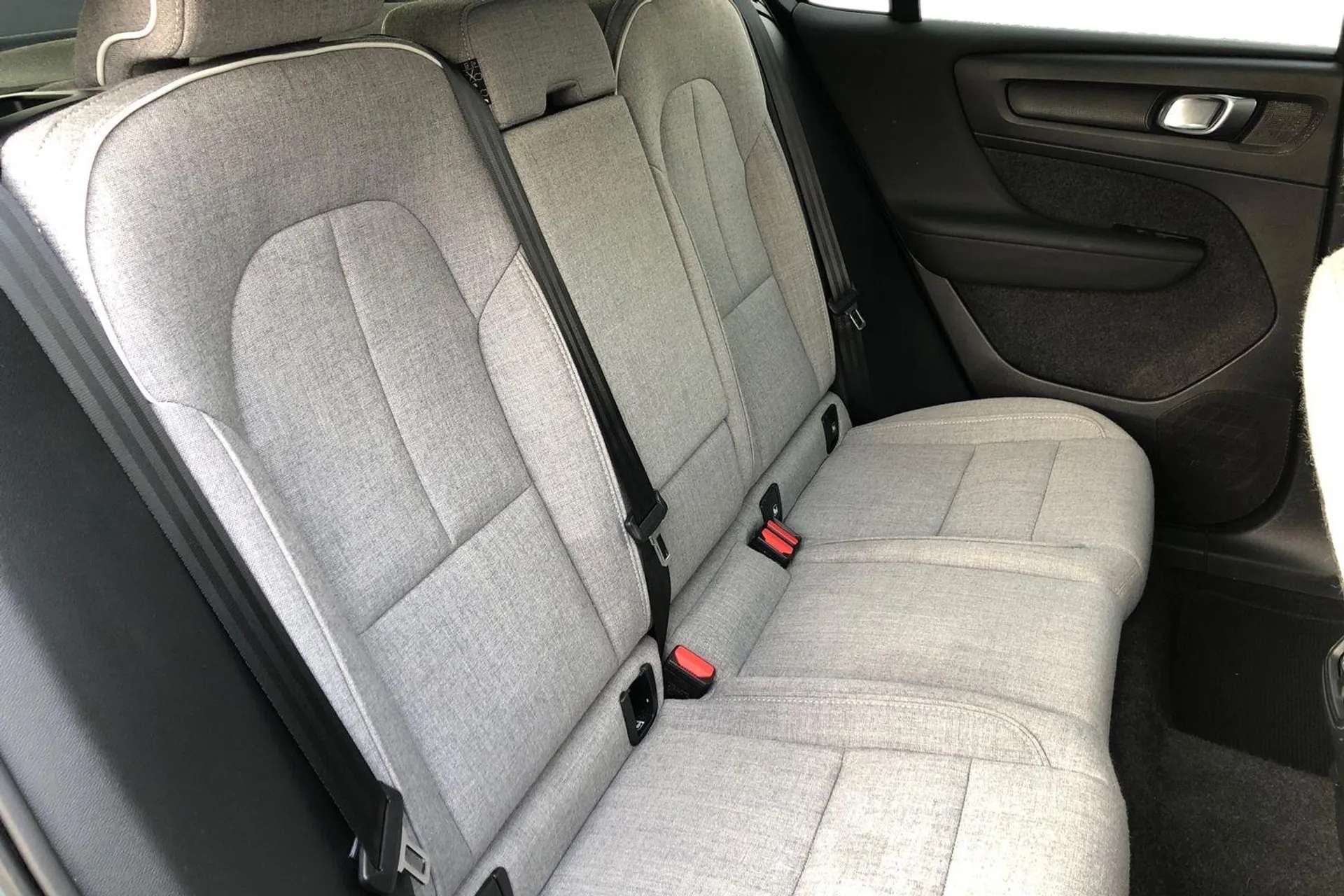 2022 VOLVO C40 2022 VOLVO C40