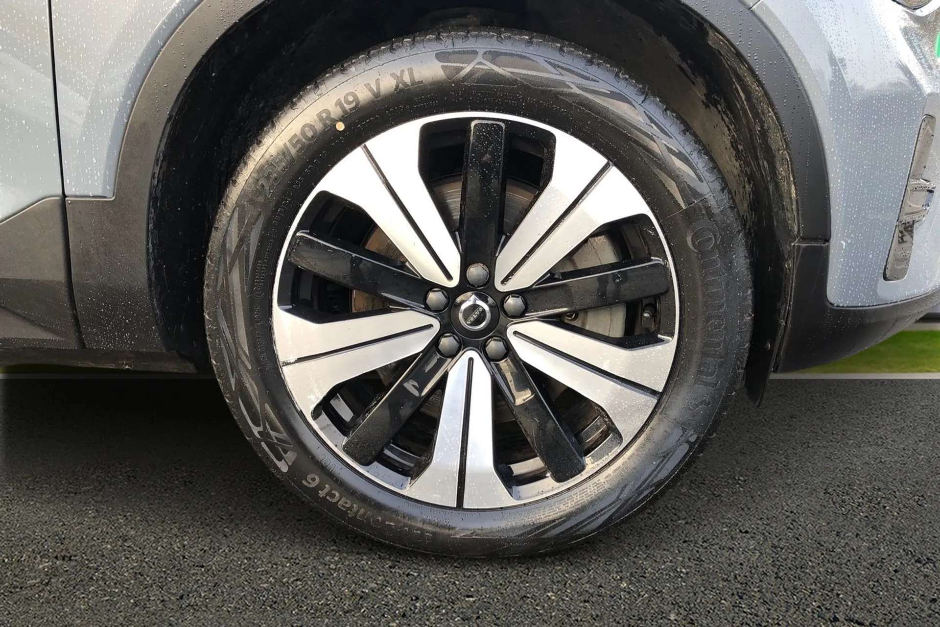 2022 VOLVO C40 2022 VOLVO C40