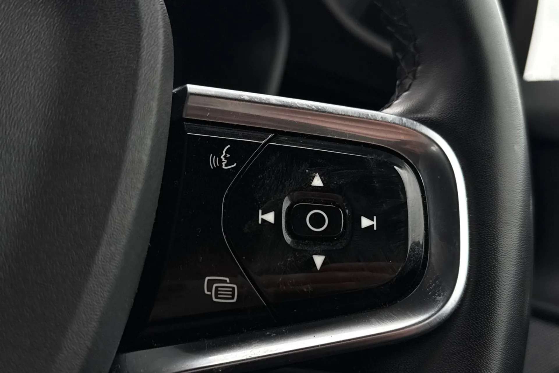 2022 POLESTAR 2 2022 POLESTAR 2