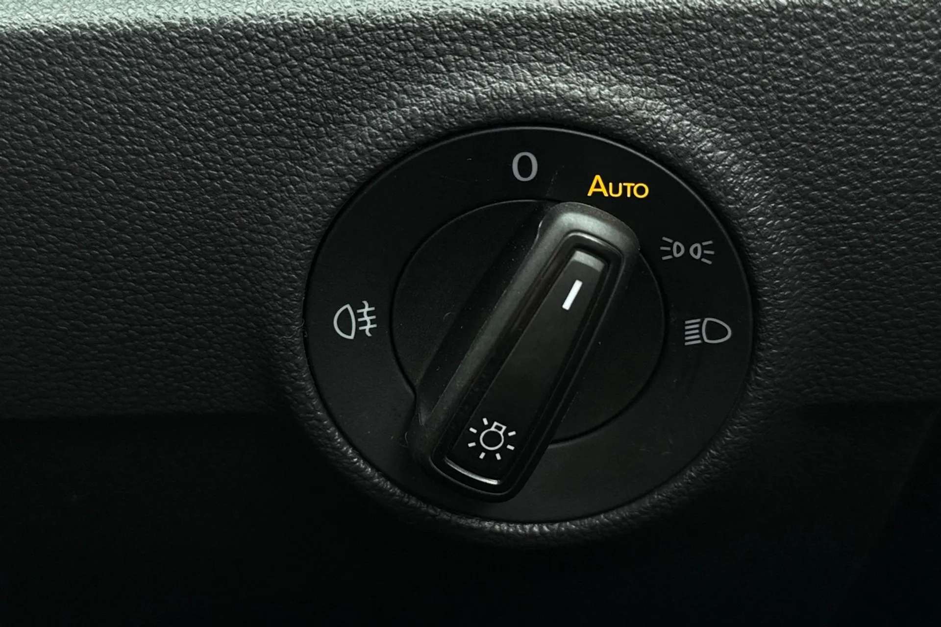 2023 VOLKSWAGEN T-ROC 2023 VOLKSWAGEN T-ROC