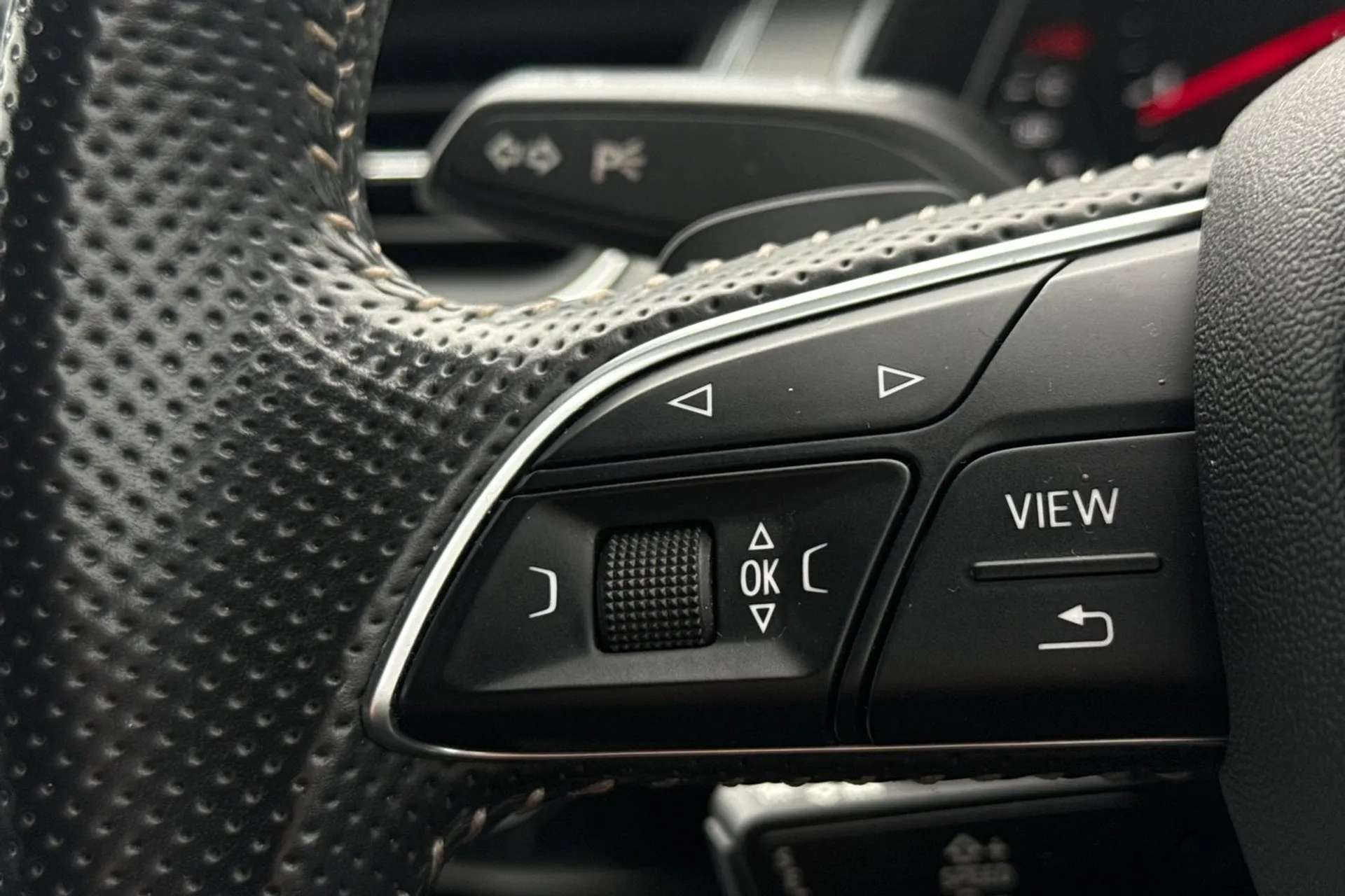 2016 AUDI Q7 2016 AUDI Q7