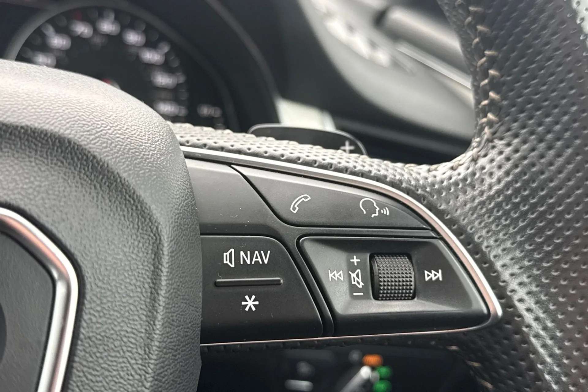 2016 AUDI Q7 2016 AUDI Q7