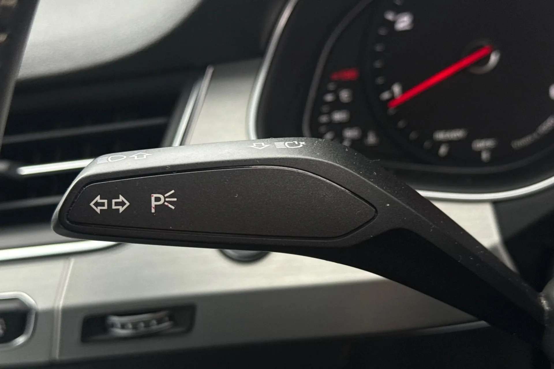 2016 AUDI Q7 2016 AUDI Q7