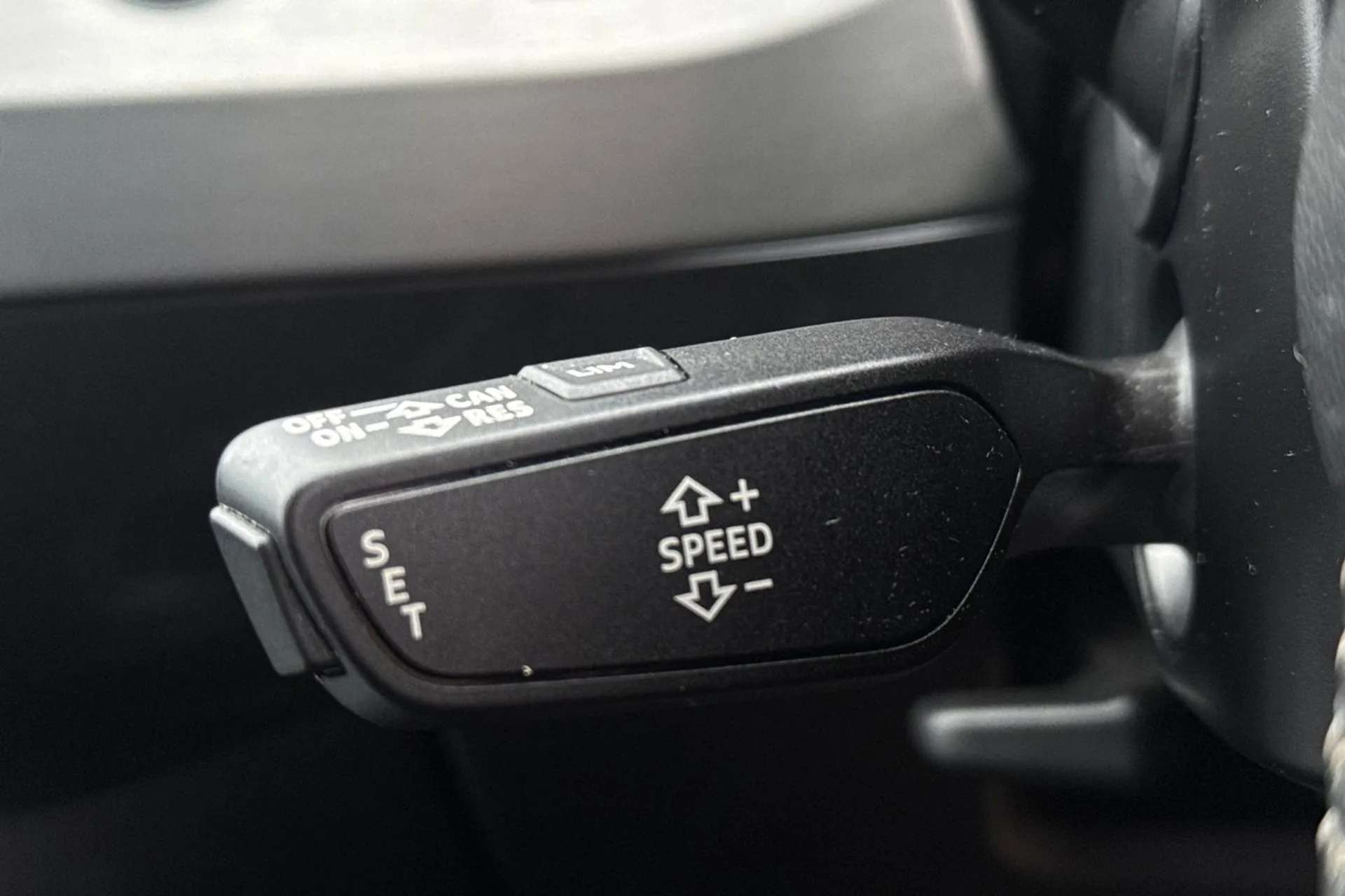 2016 AUDI Q7 2016 AUDI Q7