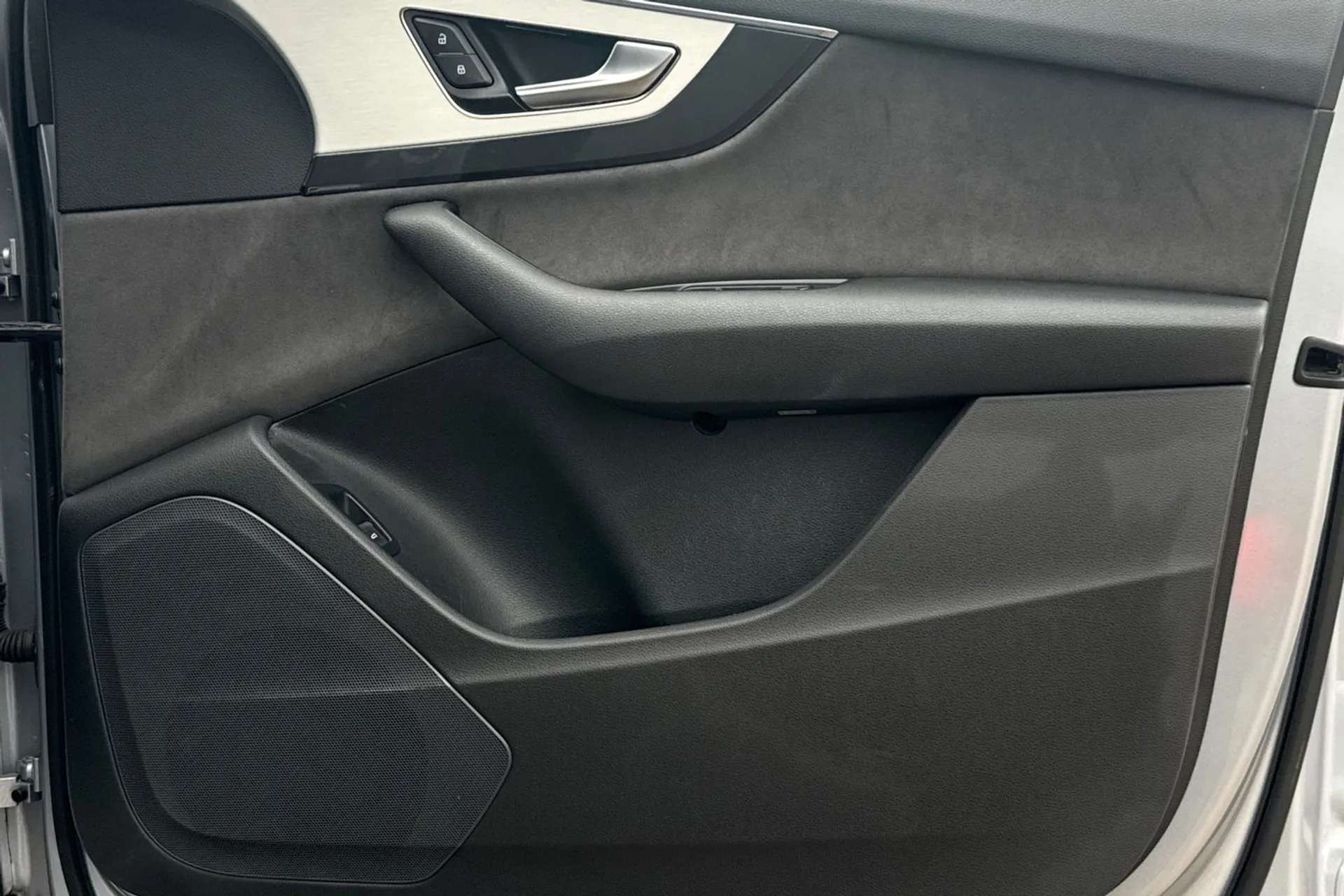 2016 AUDI Q7 2016 AUDI Q7