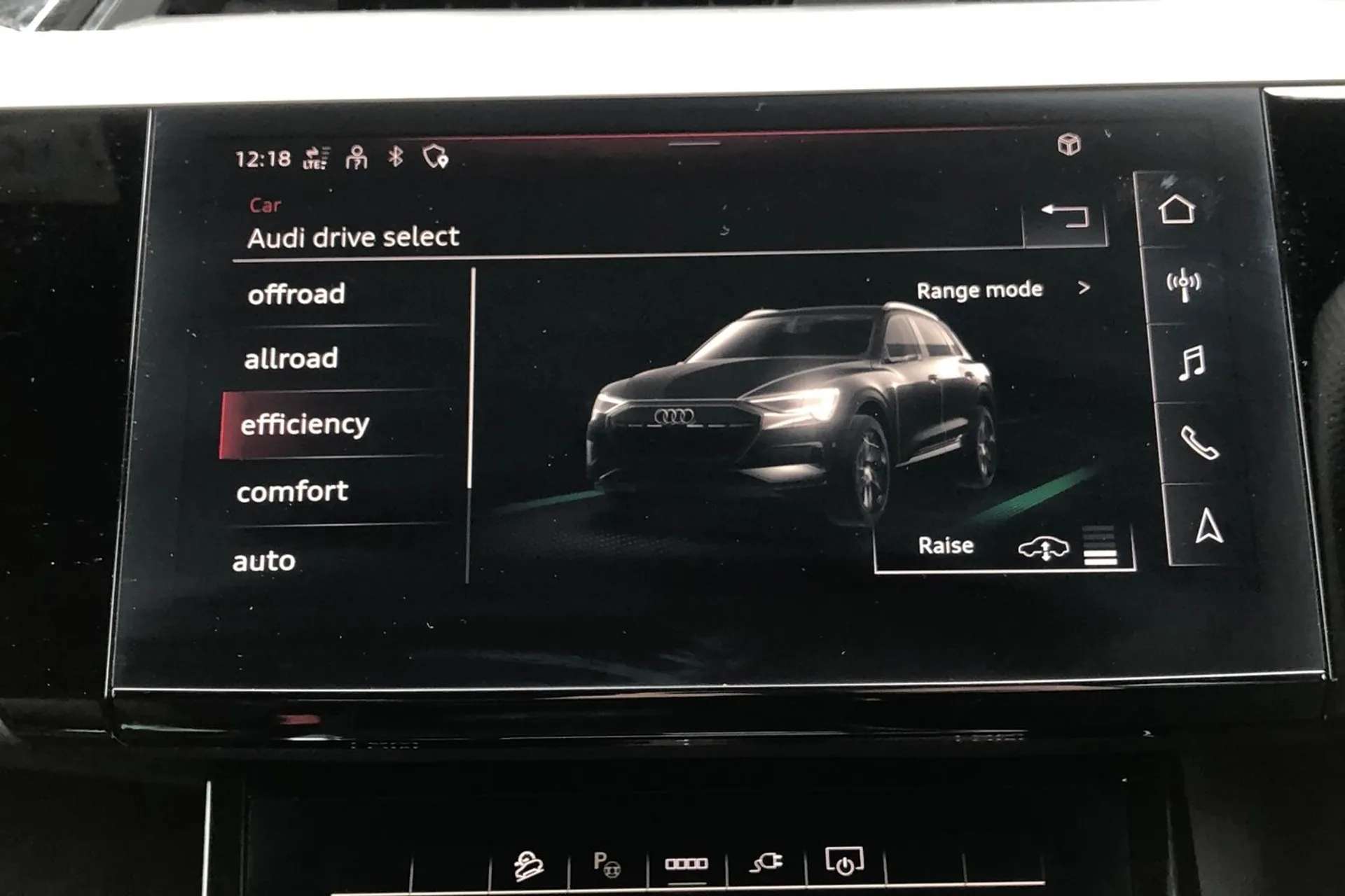 2023 AUDI Q8 2023 AUDI Q8