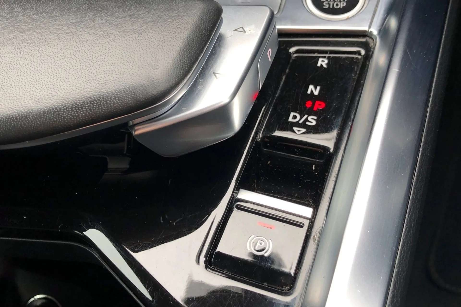 2023 AUDI Q8 2023 AUDI Q8