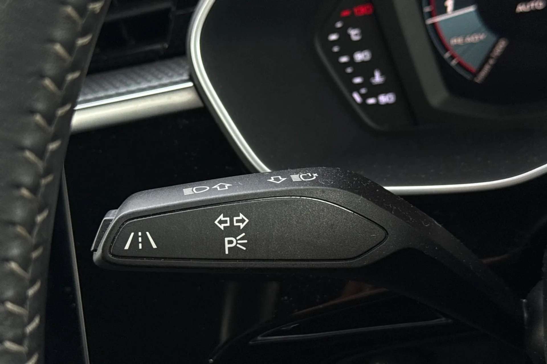 2019 AUDI Q3 2019 AUDI Q3