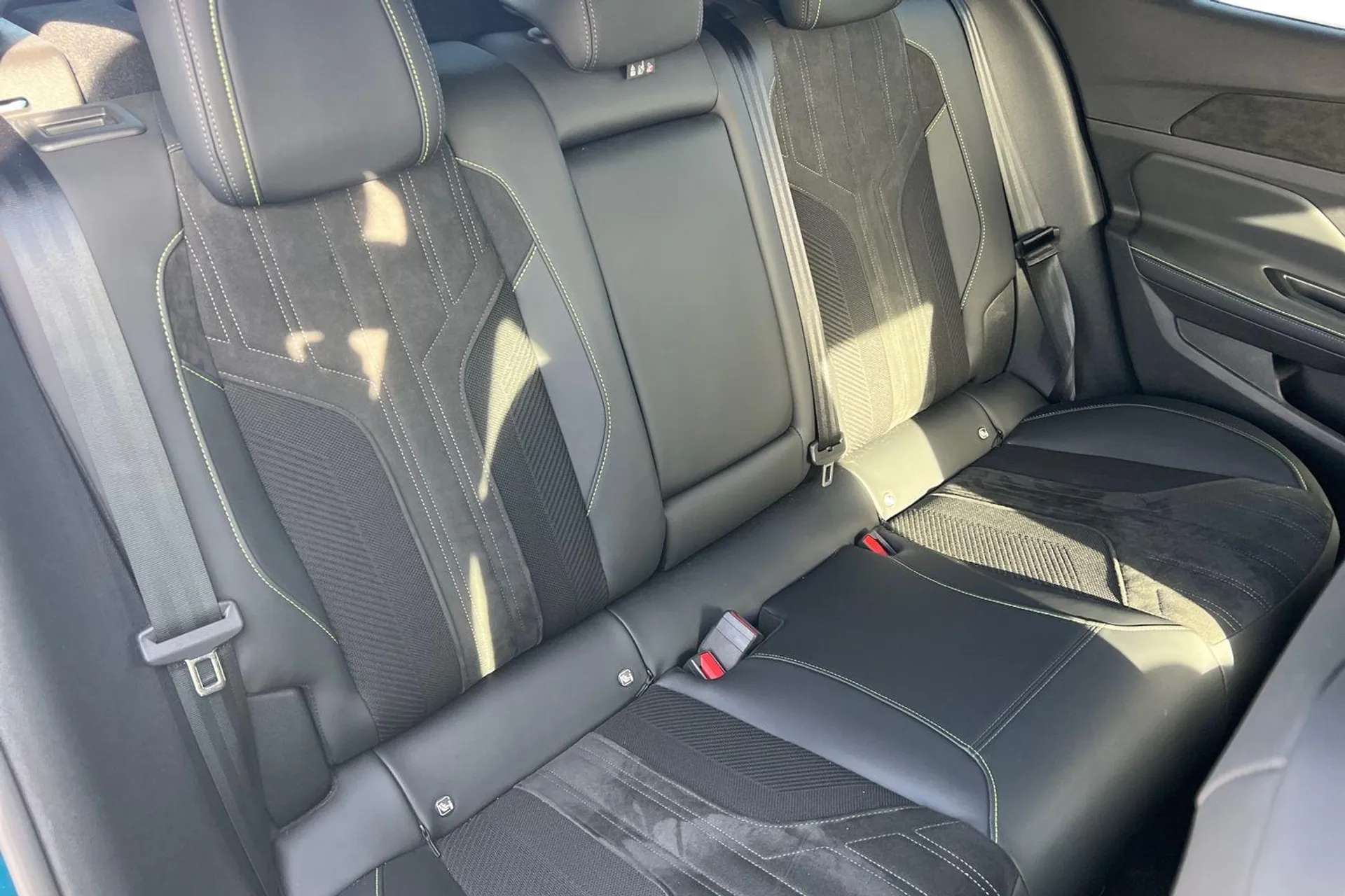 2024 PEUGEOT 408 2024 PEUGEOT 408