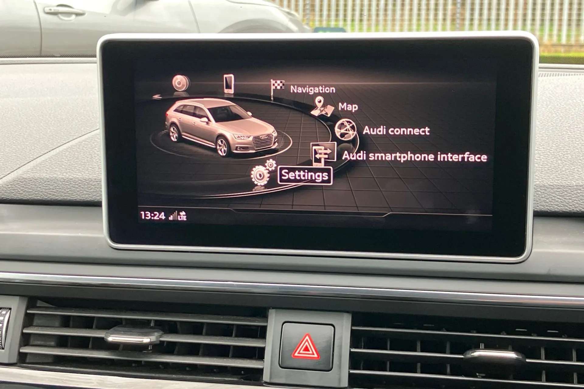 2018 AUDI A4 2018 AUDI A4