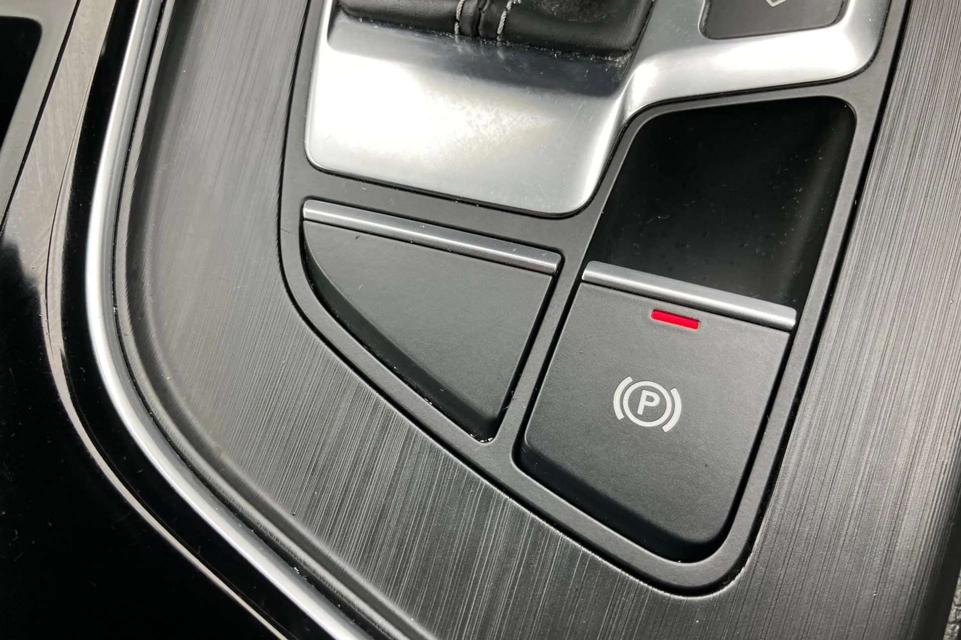 2018 AUDI A4 2018 AUDI A4