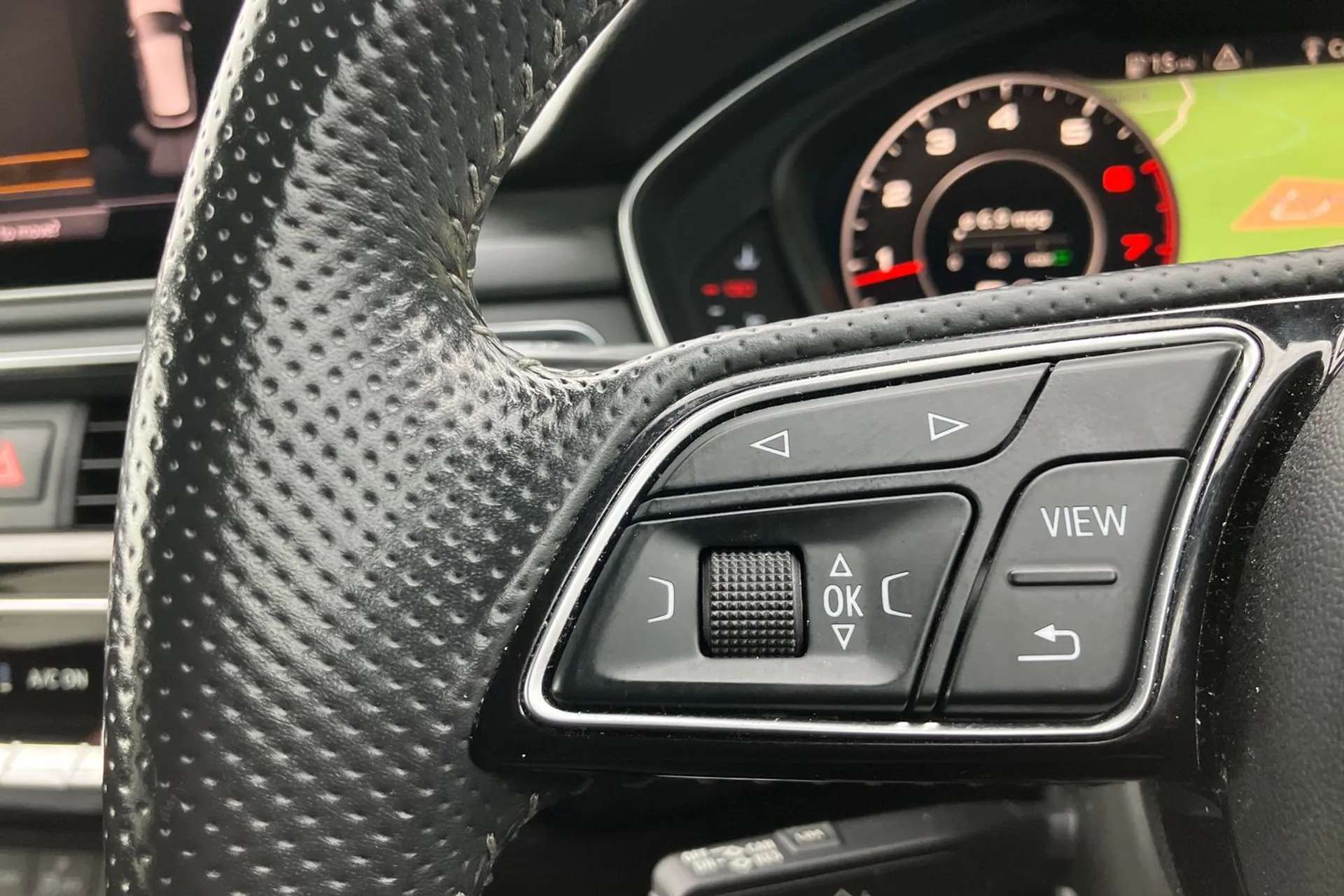 2018 AUDI A4 2018 AUDI A4