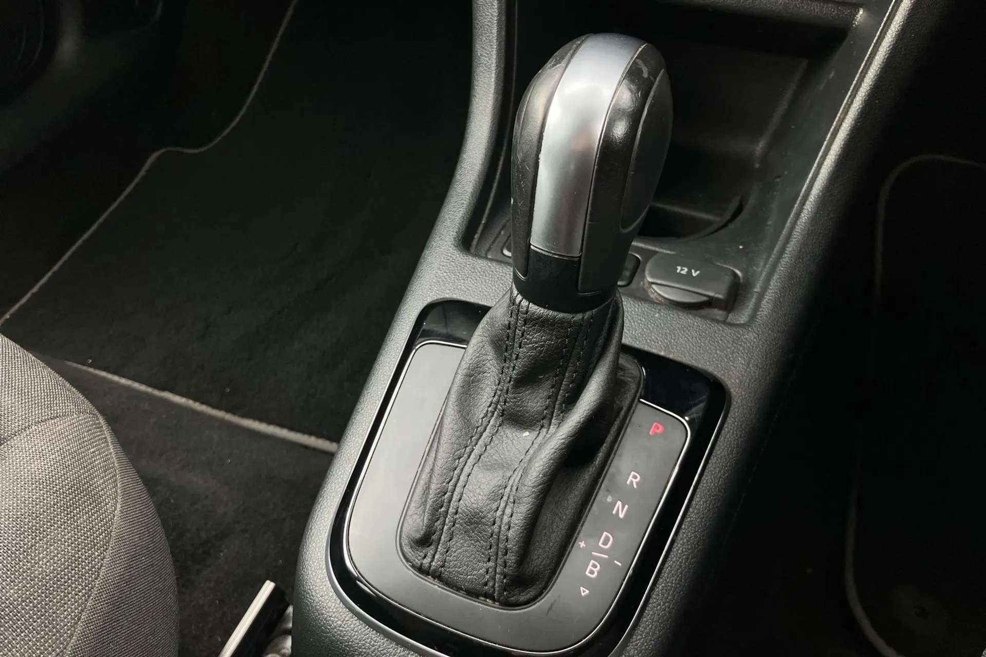 2021 VOLKSWAGEN UP 2021 VOLKSWAGEN UP