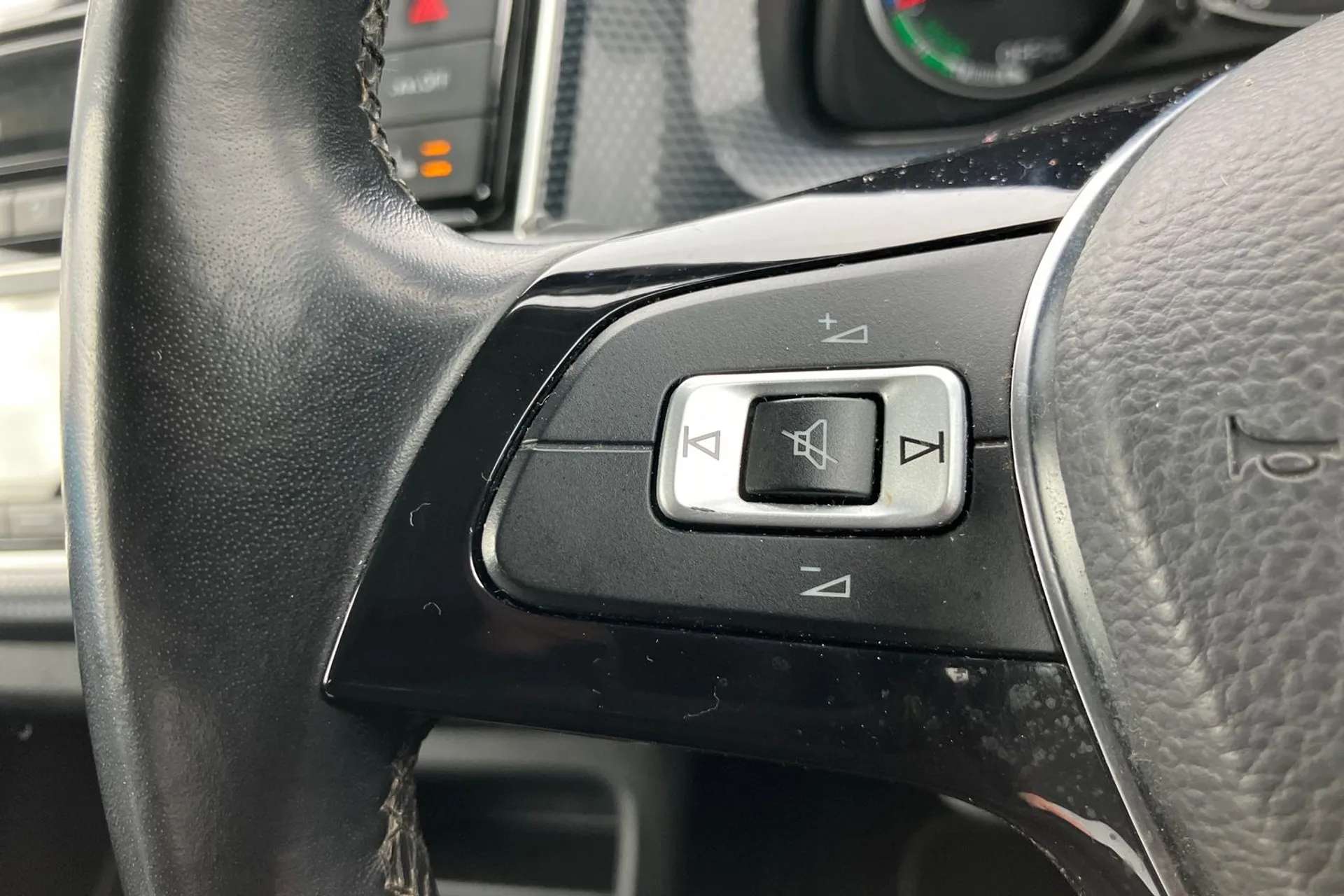 2021 VOLKSWAGEN UP 2021 VOLKSWAGEN UP