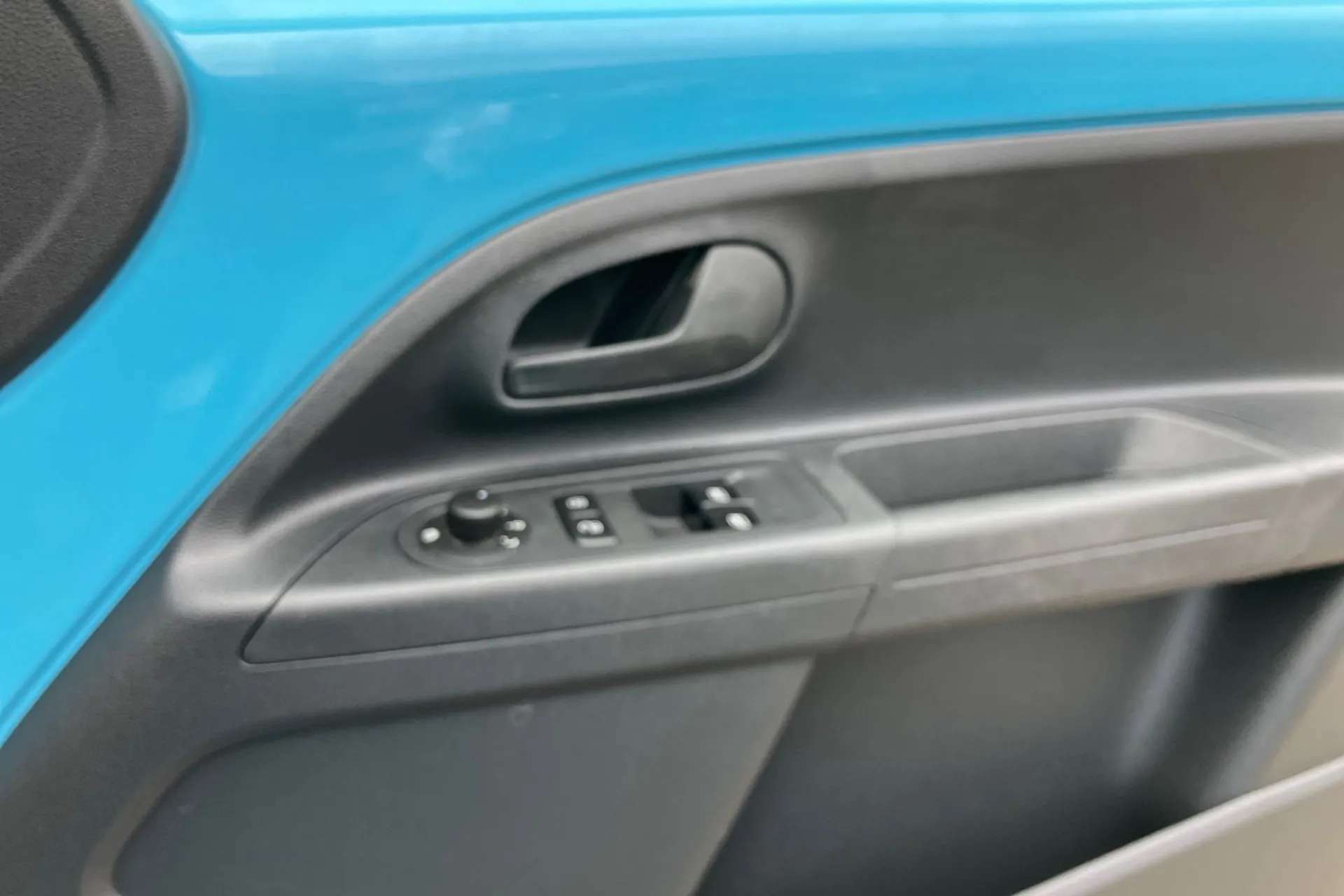 2021 VOLKSWAGEN UP 2021 VOLKSWAGEN UP