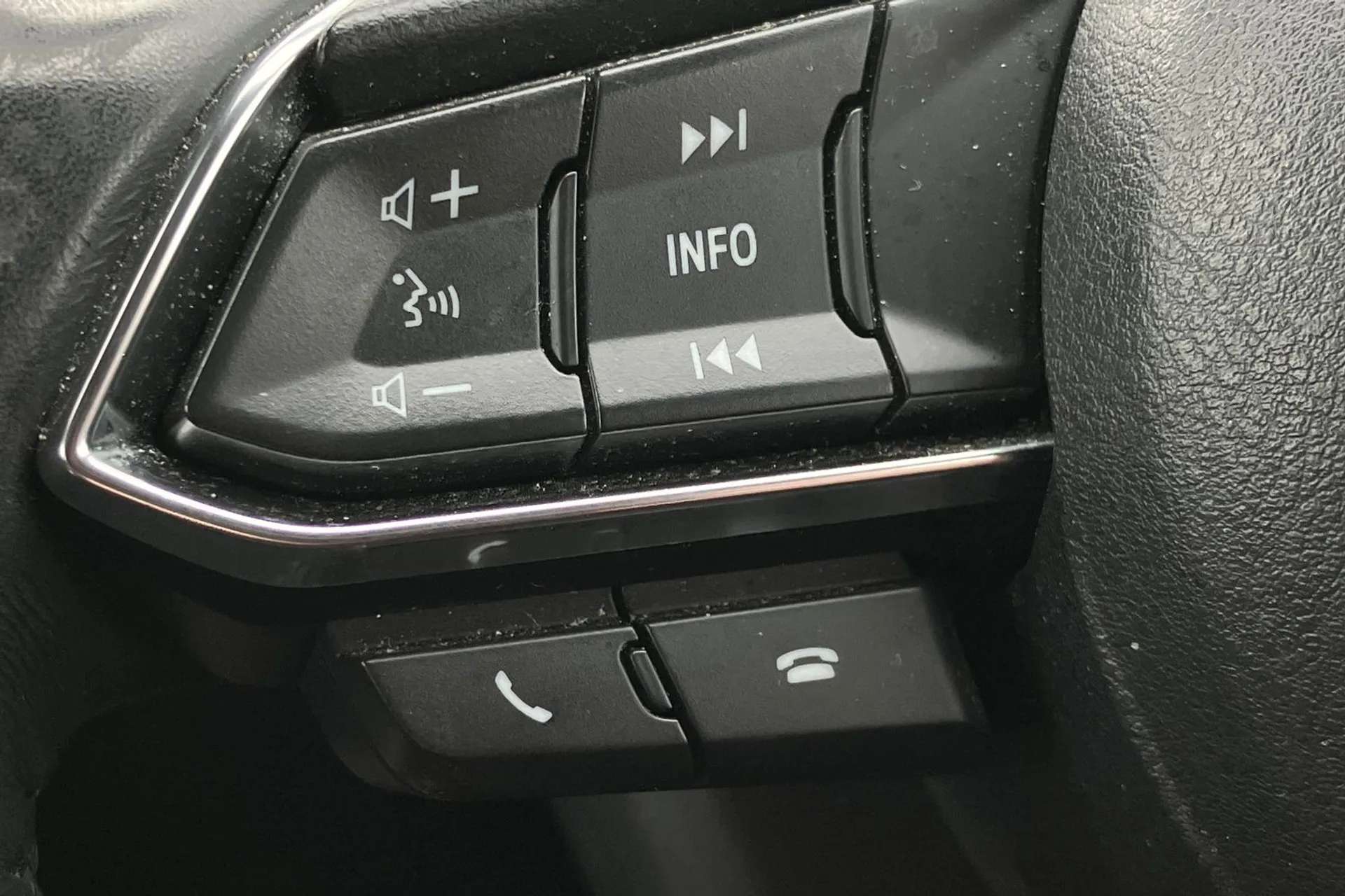 2017 MAZDA MAZDA3 2017 MAZDA MAZDA3