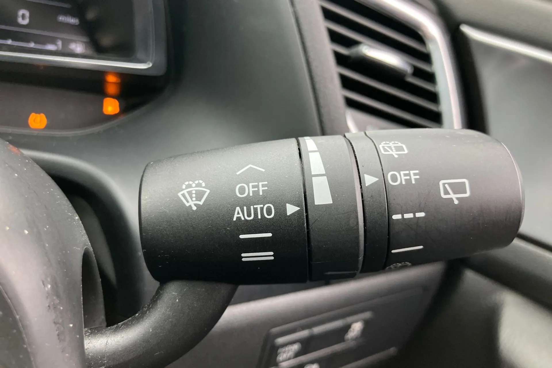 2017 MAZDA MAZDA3 2017 MAZDA MAZDA3